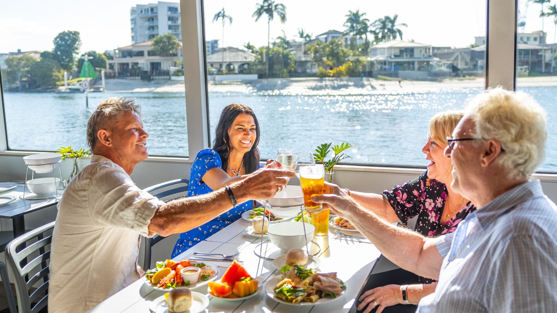 Gold Coast Sea World Cruises Buffet Lunch Cruise departing from Surfers Paradise - მთავარი სურათი