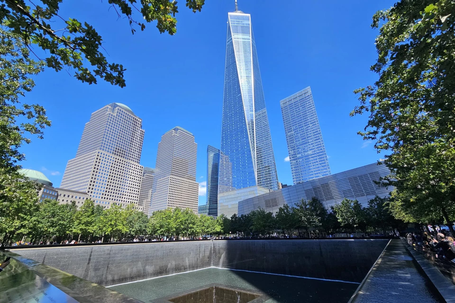 9/11 Memorial & Wall Street Walking Tour + Optional 9/11 Museum Admission - მთავარი სურათი