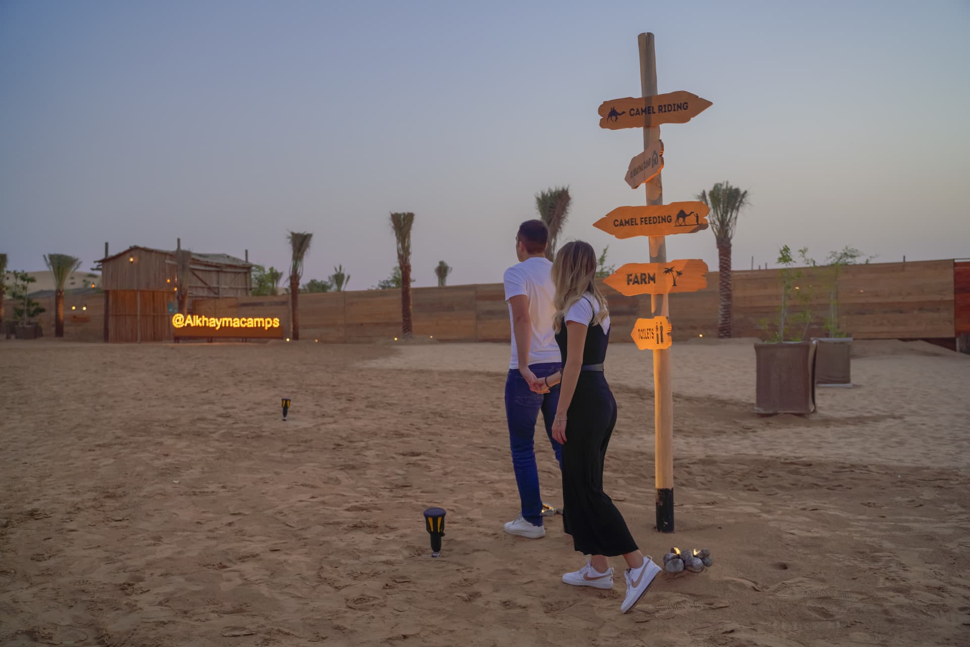 Dubai Red Dunes Desert Safari Tour with Camel Ride and Buffet Dinner at Al Khayma Camp - სურათი 13