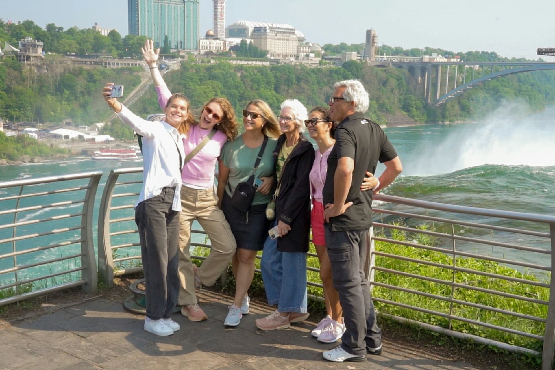 Niagara Falls US: Maid of the Mist Cruise + Cave of the Winds + Small Group Tour - სურათი 5