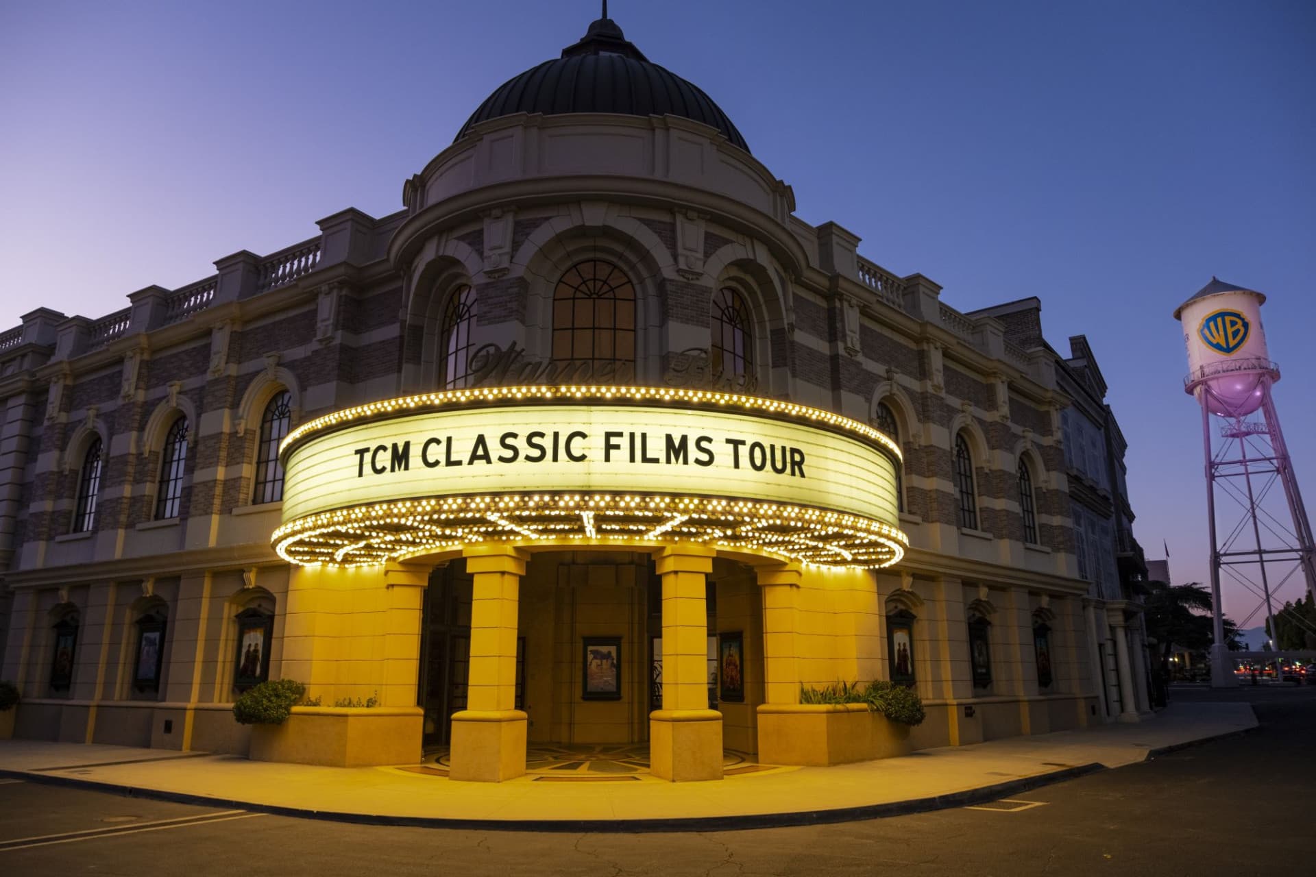 Warner Bros. Studio Tour Hollywood Guided Tour: TCM's Classic Films Tour - სურათი 11