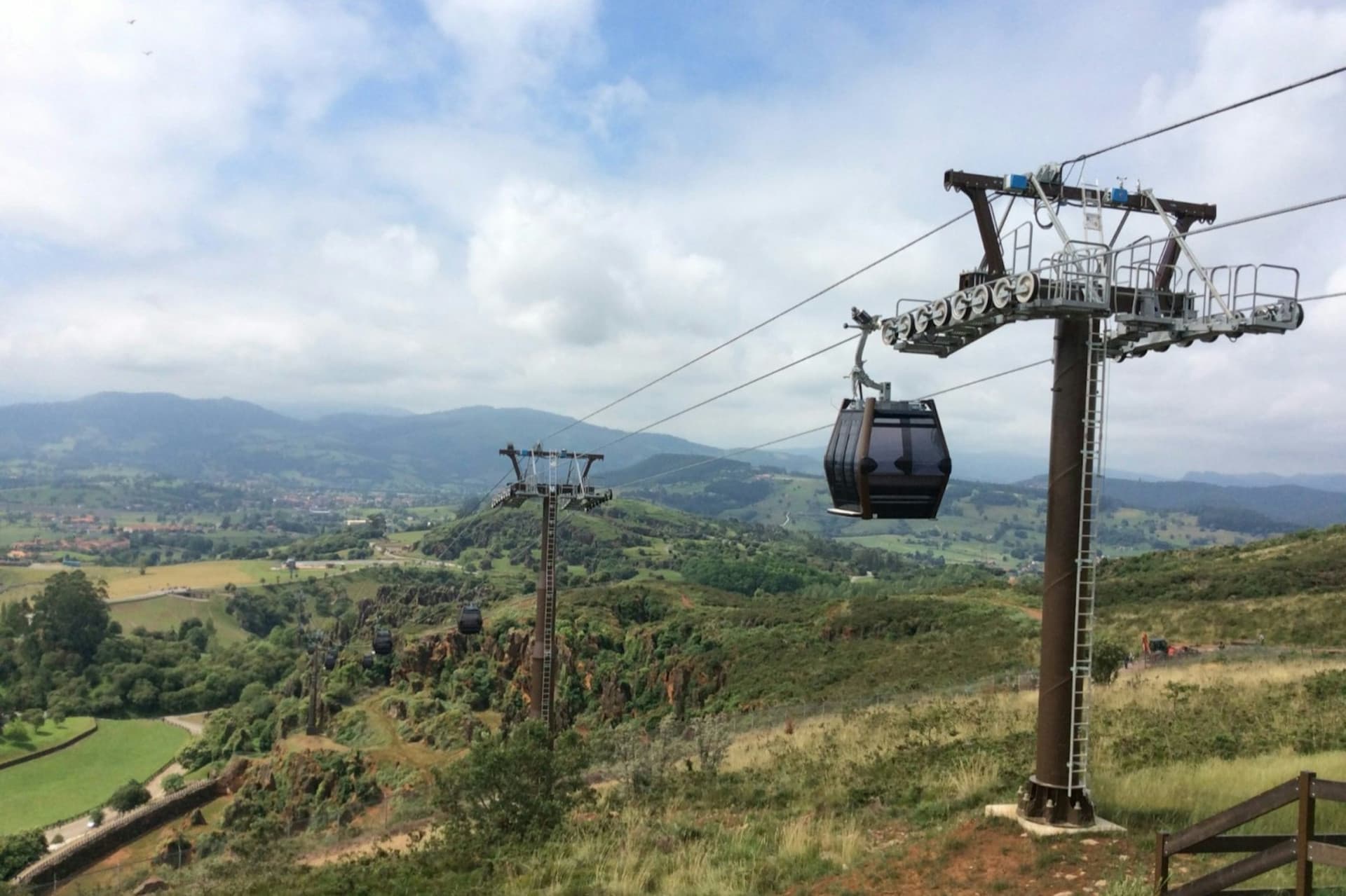 Cabárceno Nature Park Ticket + Cable Car - მთავარი სურათი