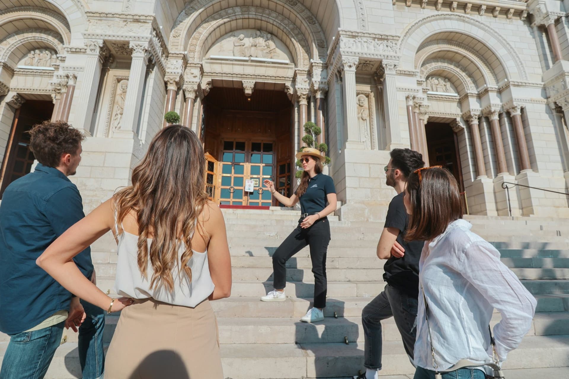 Cannes, Monaco, Antibes, Eze & Saint-Paul-de-Vence Guided Tour - მთავარი სურათი