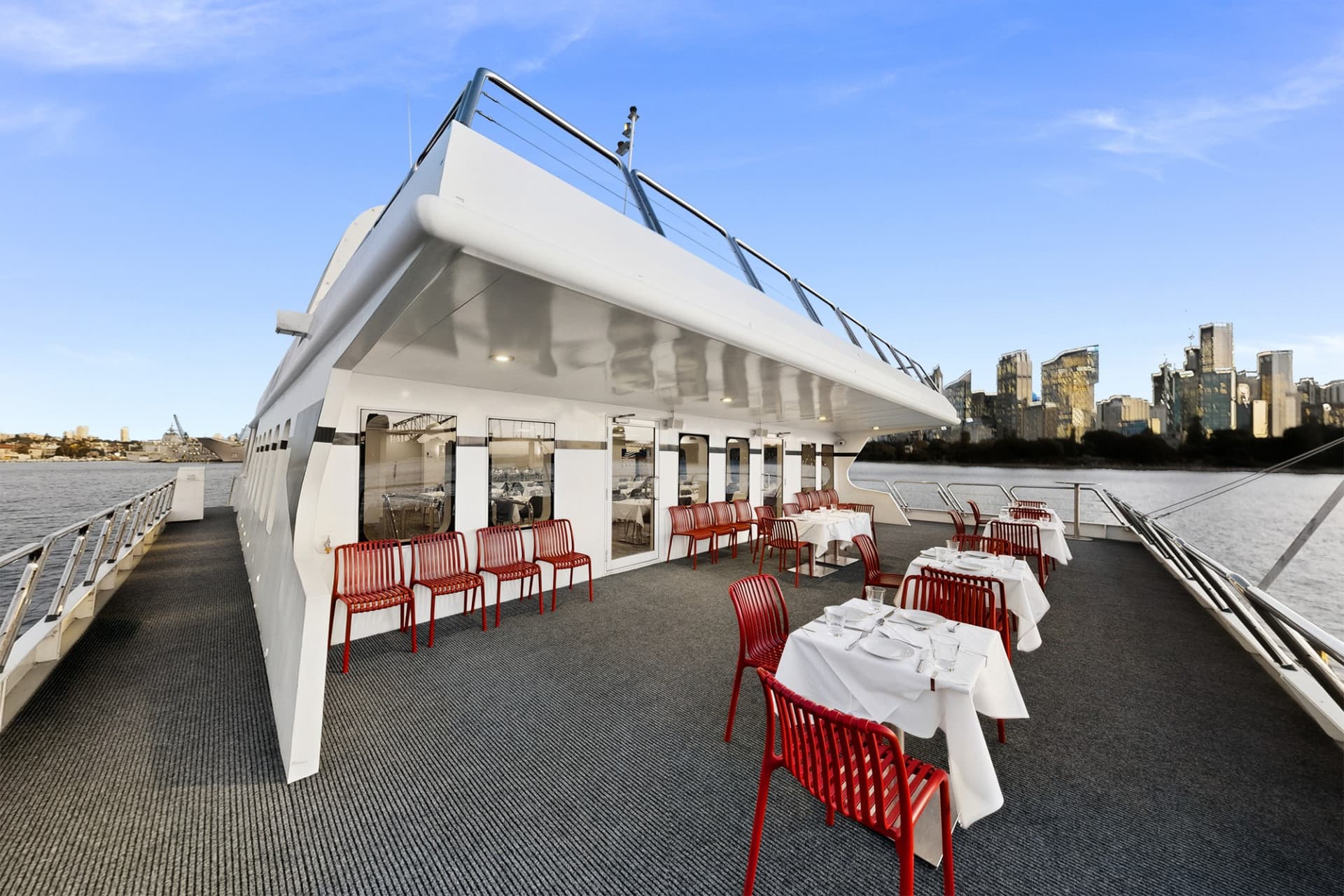 Sydney Harbour Buffet Lunch Cruise aboard Magistic Cruises from Darling Harbour - სურათი 6