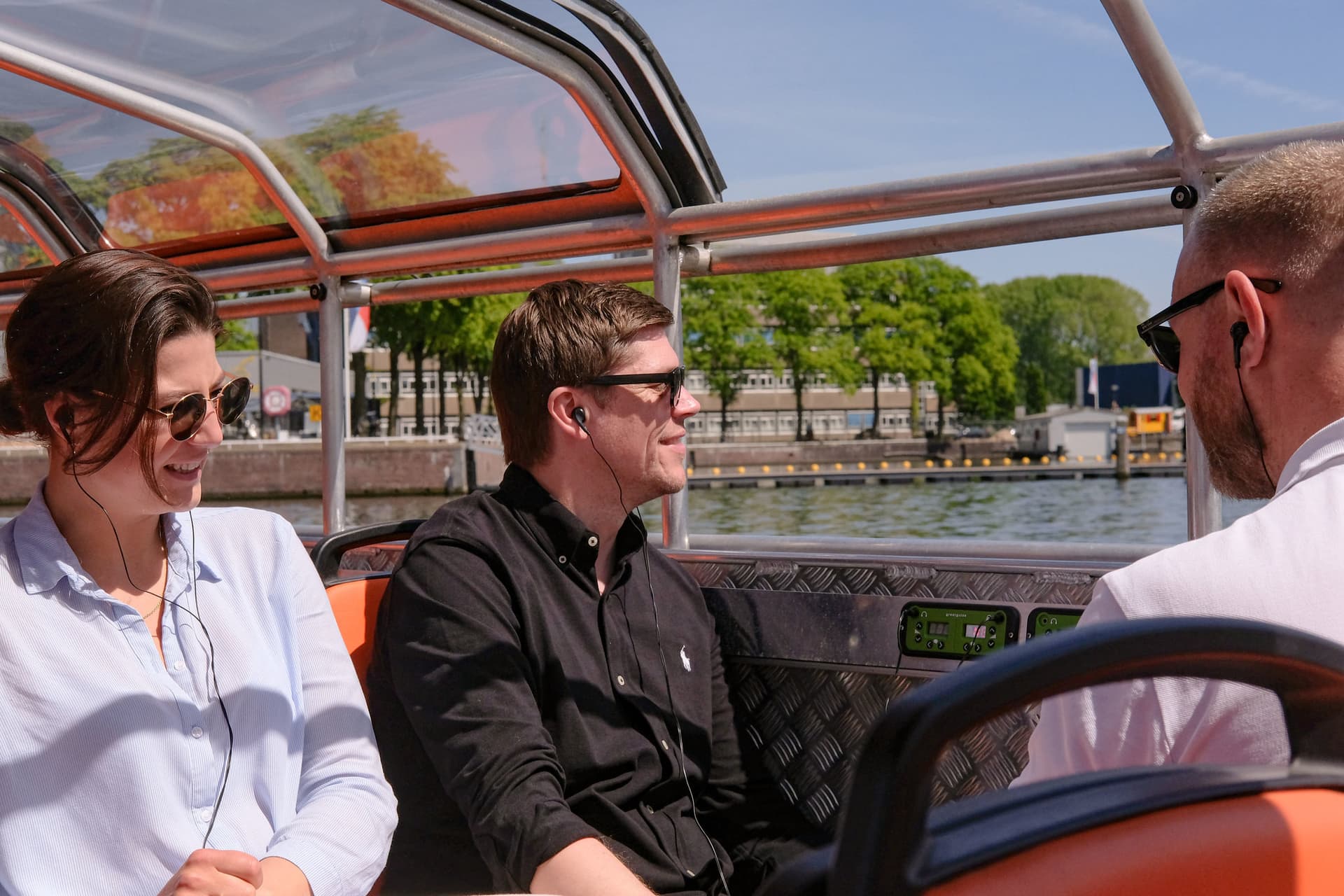 Amsterdam Semi-Open Boat Canal Cruise Ticket - სურათი 6