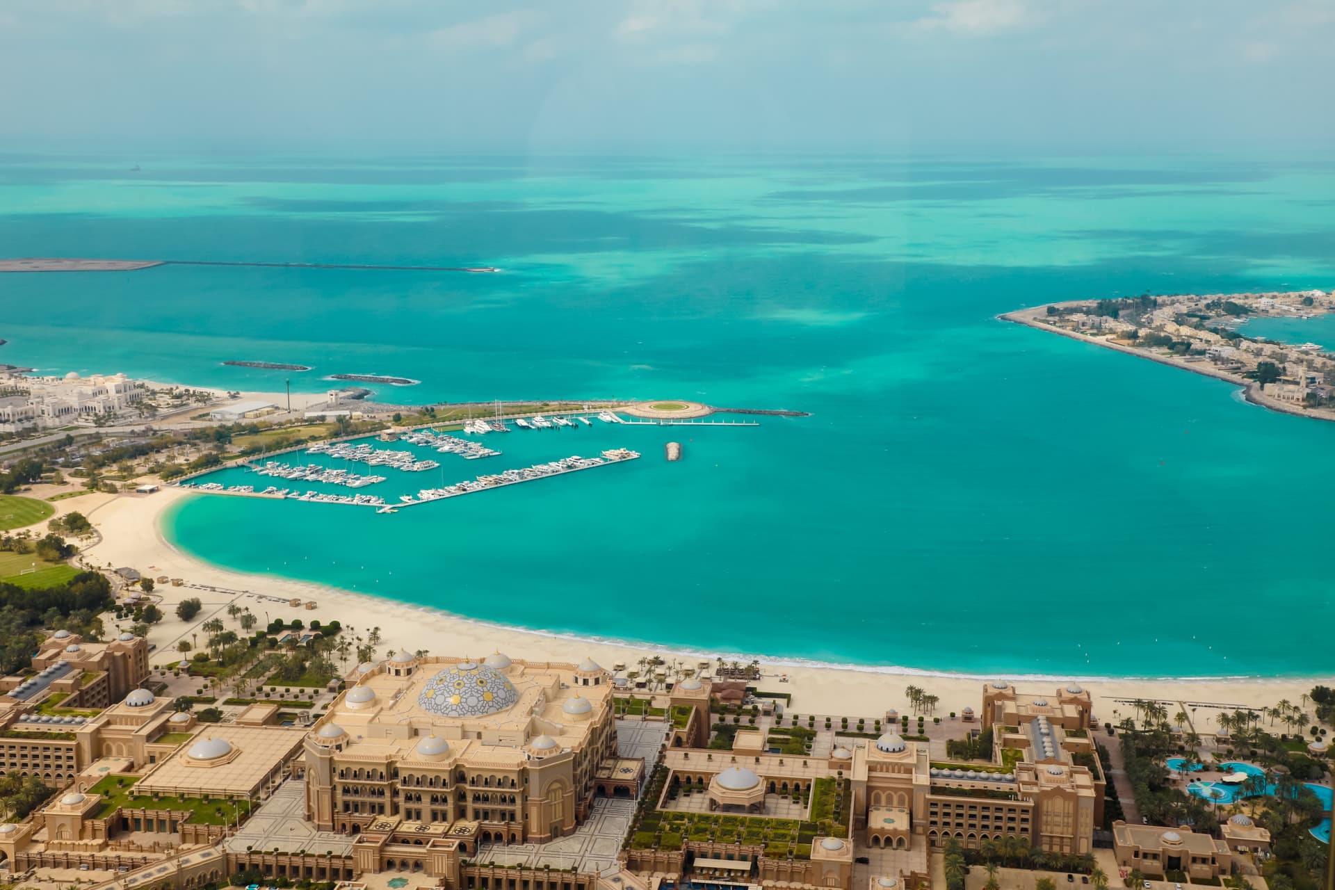 Abu Dhabi Premium City Tour from Dubai: Sheikh Zayed Mosque, Etihad Towers, Qasr Al Watan - სურათი 10