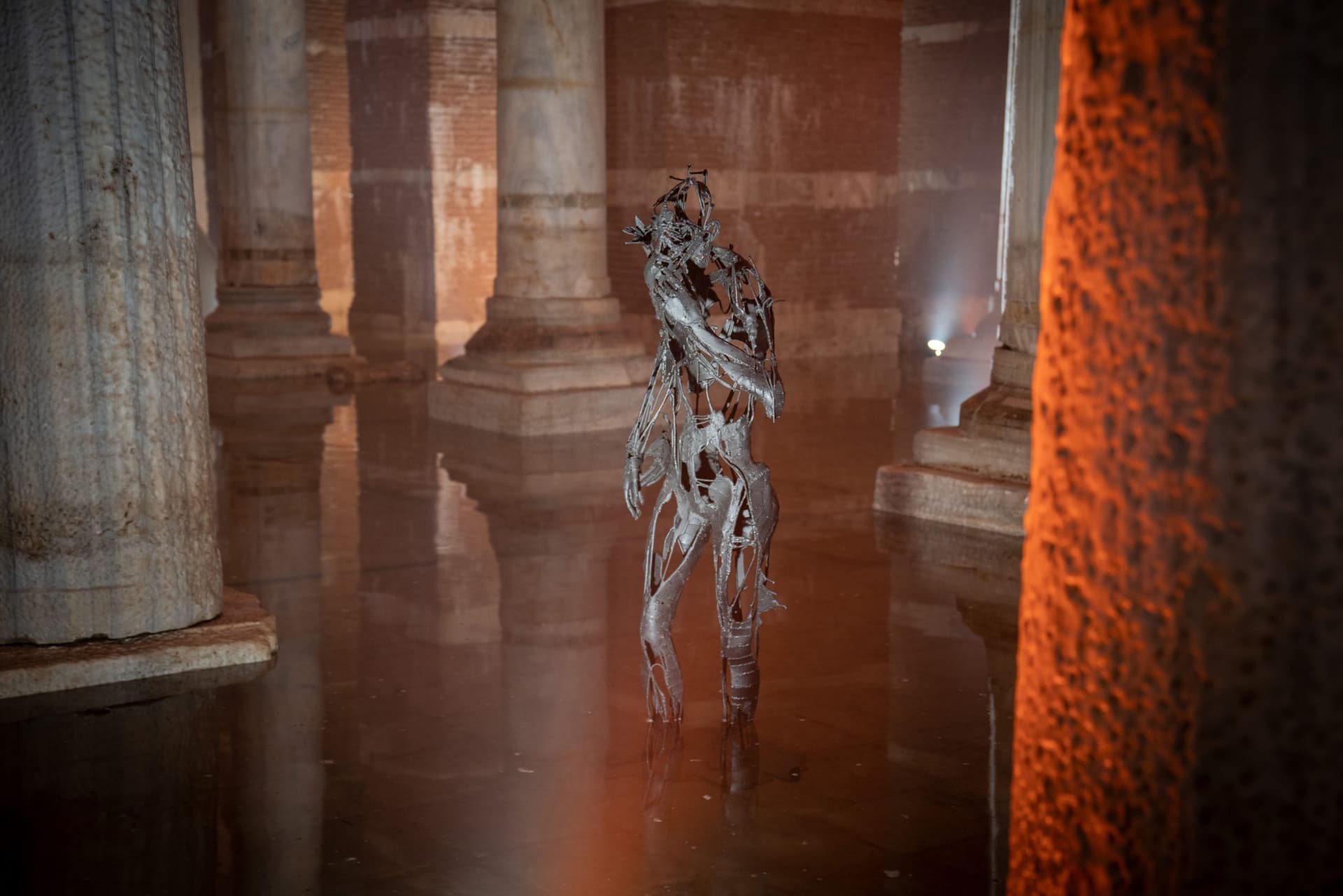COMBO: Basilica Cistern + Dolmabahce Palace - სურათი 8