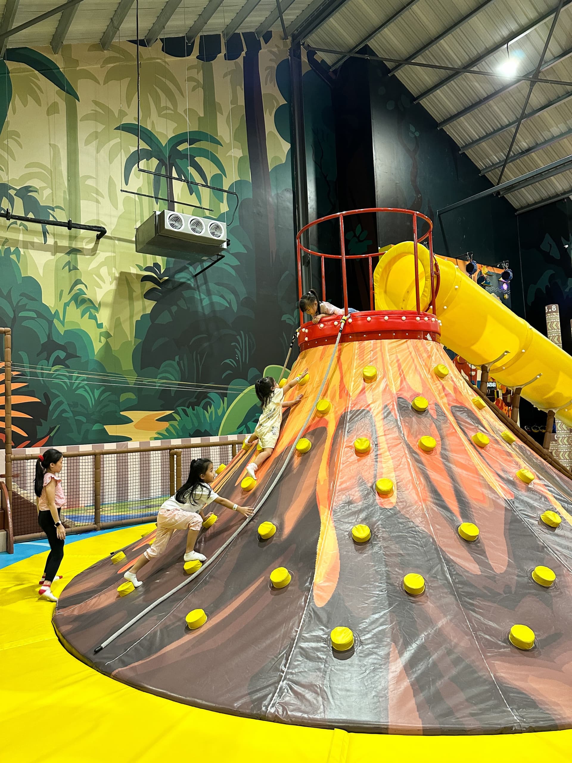 Safari Escape Playland Ticket - სურათი 4