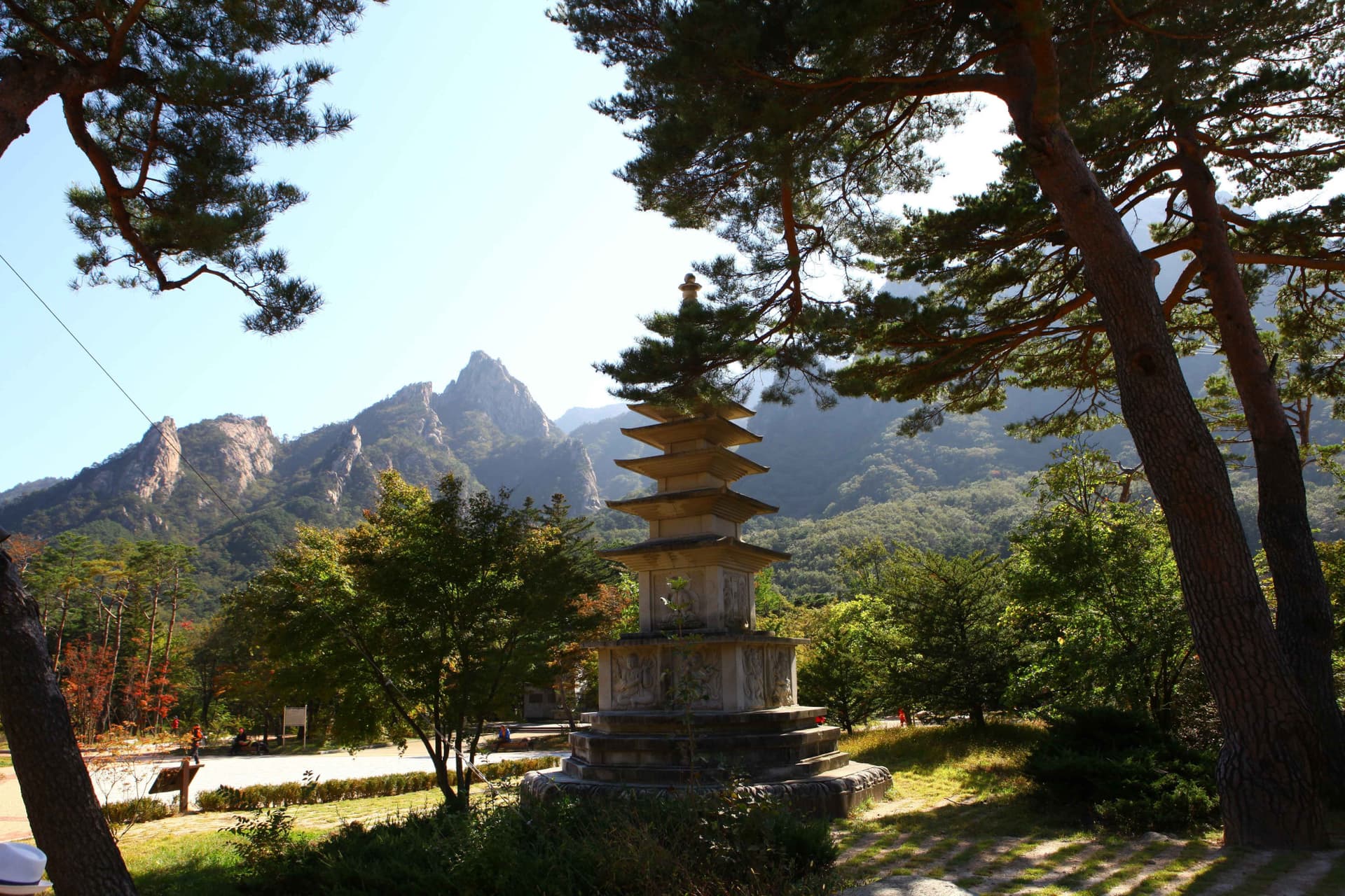 Mt. Seorak National Park Autumn Foliage One Day Tour from Seoul - სურათი 7