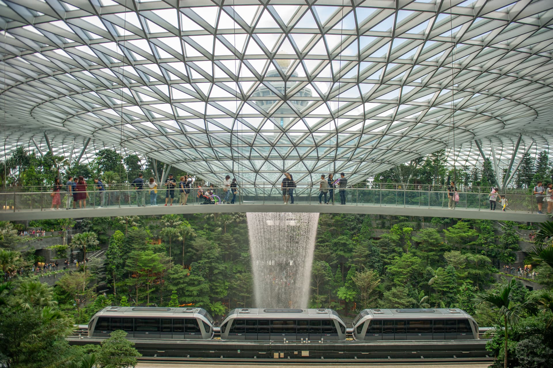 Jewel Changi Airport Attractions - სურათი 3