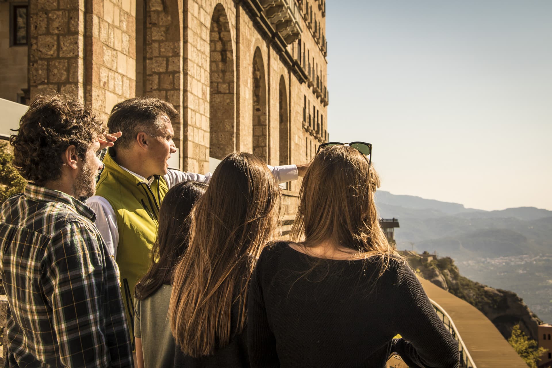 Montserrat, Girona, and Costa Brava Tour from Barcelona - სურათი 9
