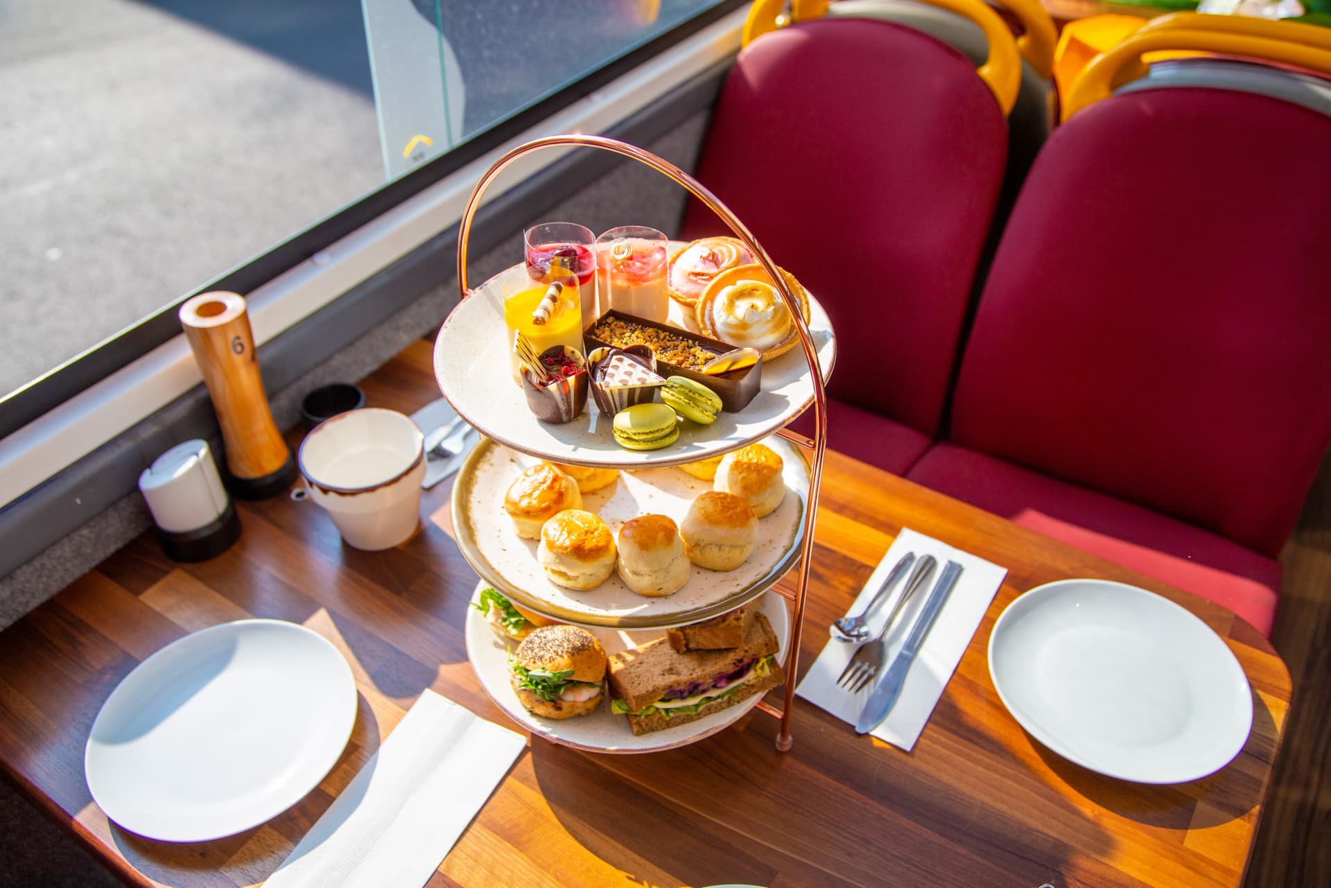 Afternoon Tea Bus with Panoramic Tour of London - სურათი 10