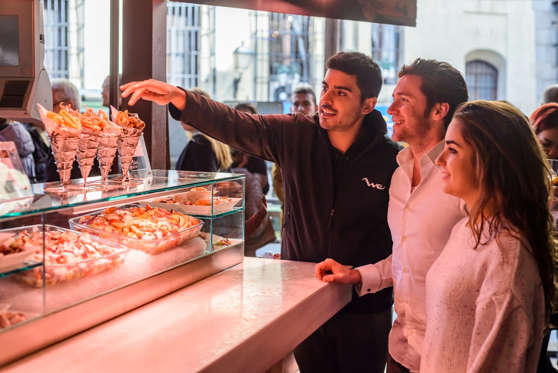 Madrid Walking Tour with High-Speed Train Transfer from Barcelona and Prado Museum Admission - სურათი 8