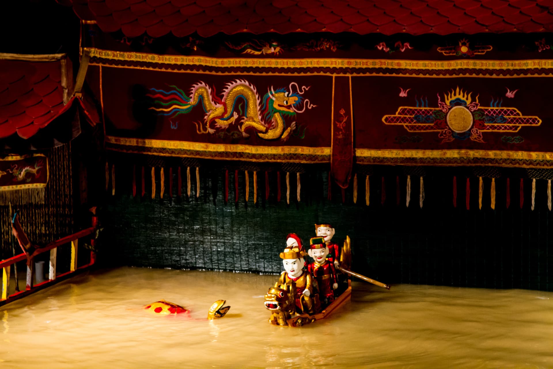 Traditional Vietnamese Water Puppet Show with Dinner in Ho Chi Minh - სურათი 19