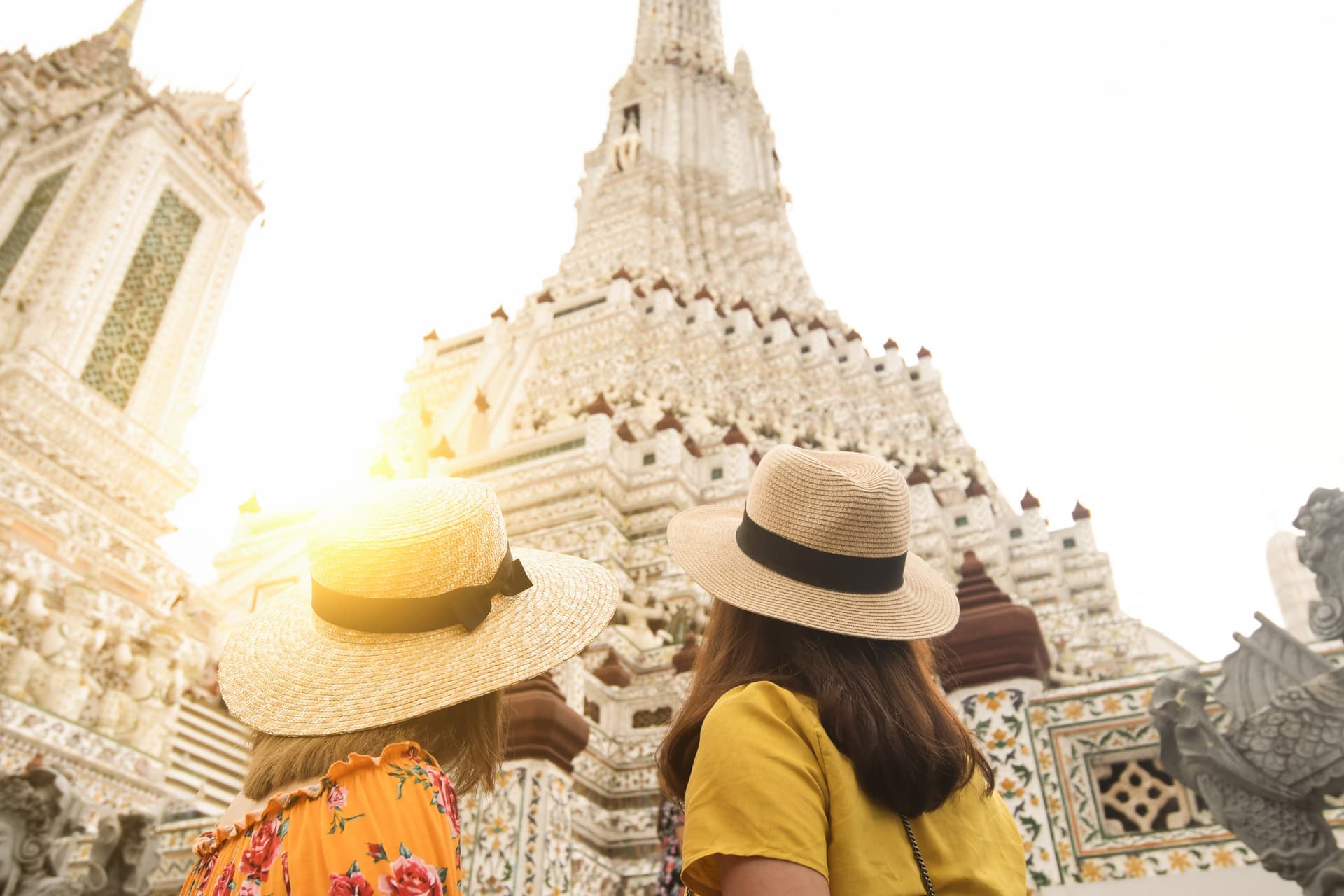 Professional Photo Shoot in Bangkok - მთავარი სურათი
