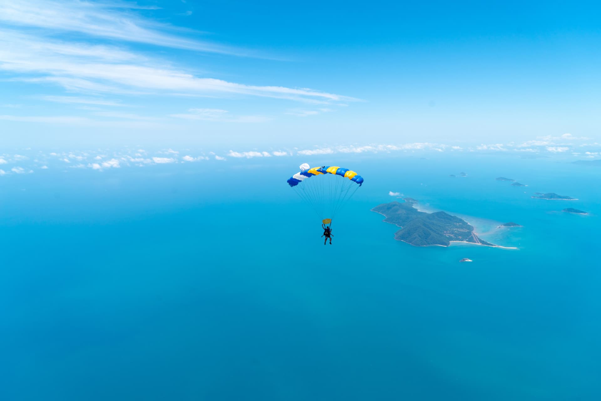Tandem Skydiving Experience Mission Beach - სურათი 8