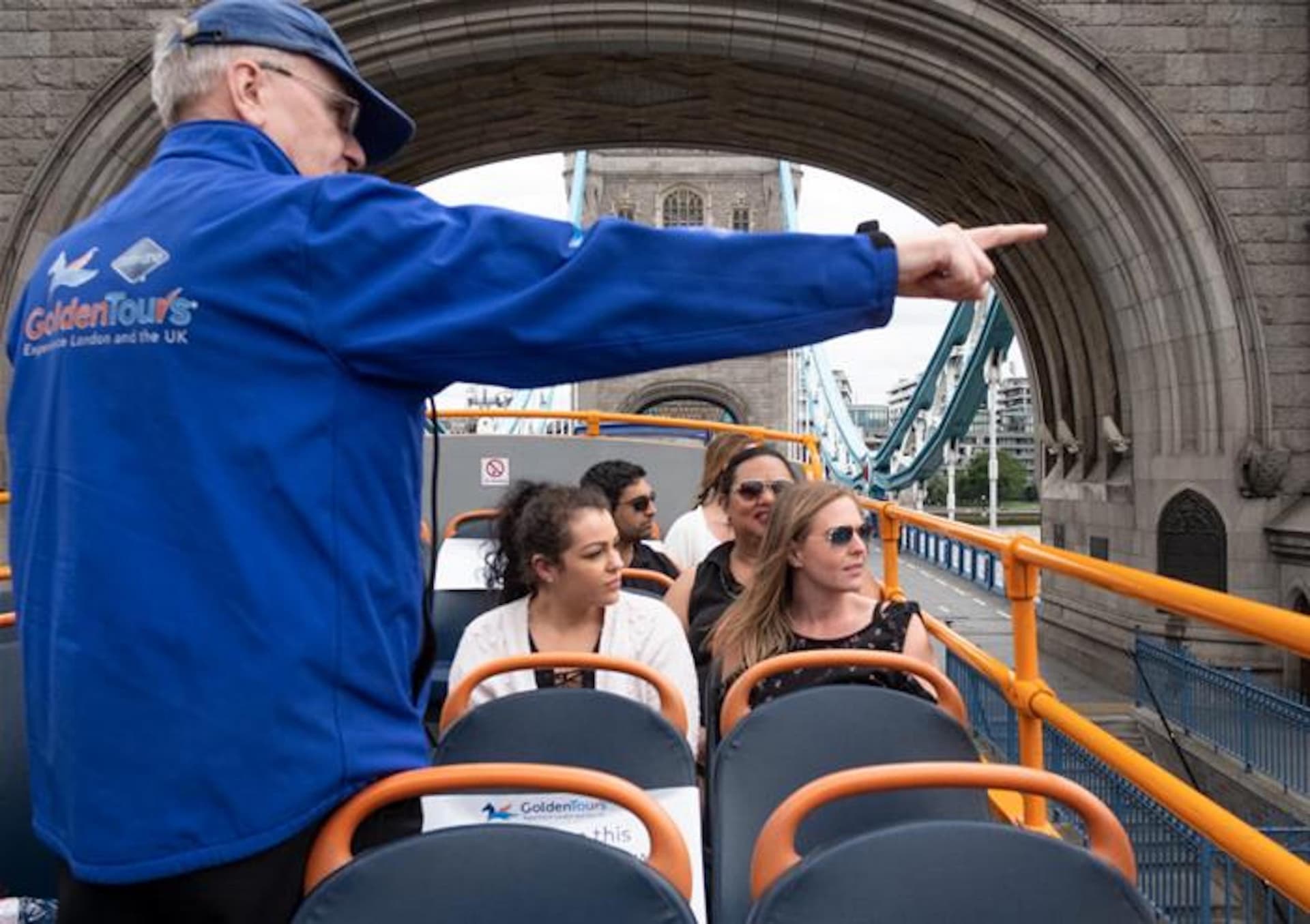 London Open Top Bus Tour with English-speaking Guide - სურათი 6