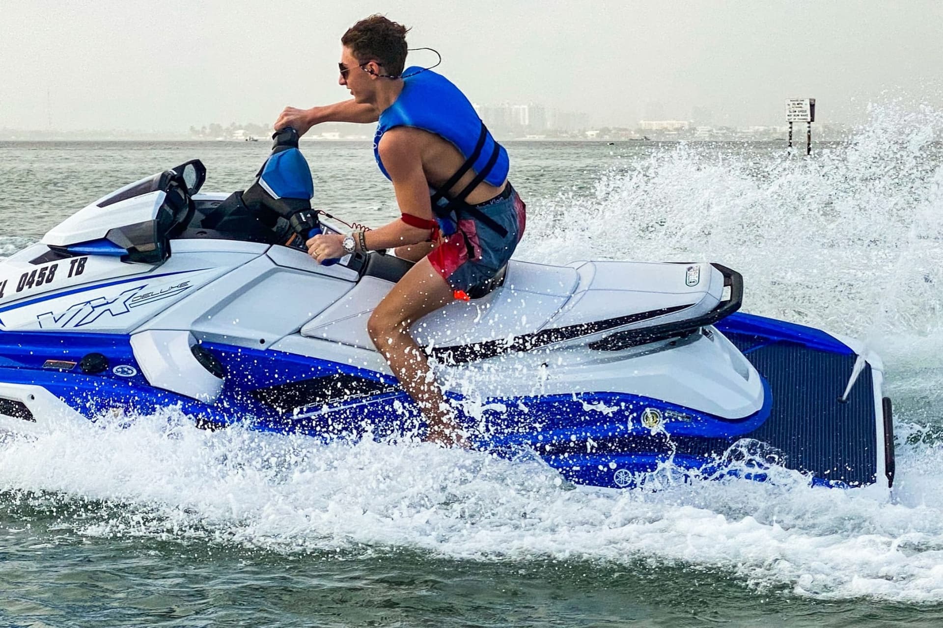 Miami: Jet Ski Tour of Biscayne Bay from Bayside Marketplace - მთავარი სურათი