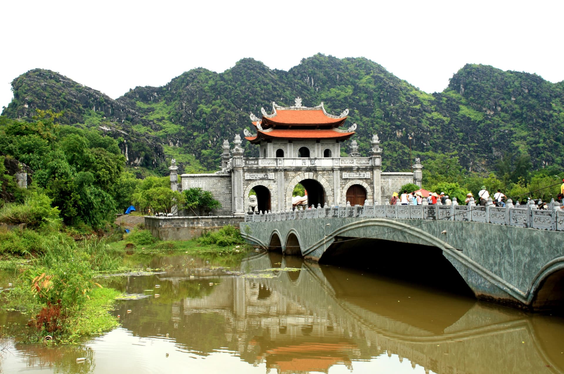 Hoa Lu and Tam Coc Tour from Hanoi - სურათი 3