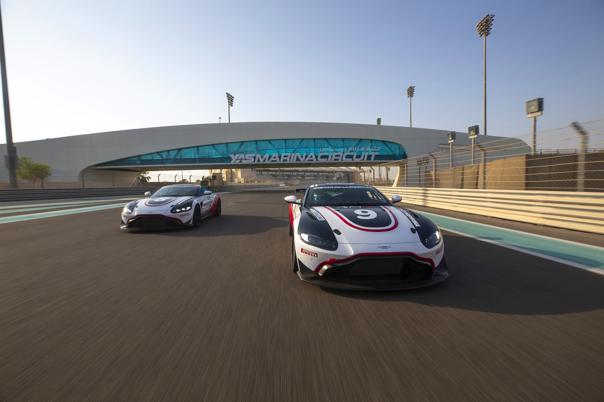 Yas Marina Circuit Aston Martin GT4 Driving Experience - მთავარი სურათი