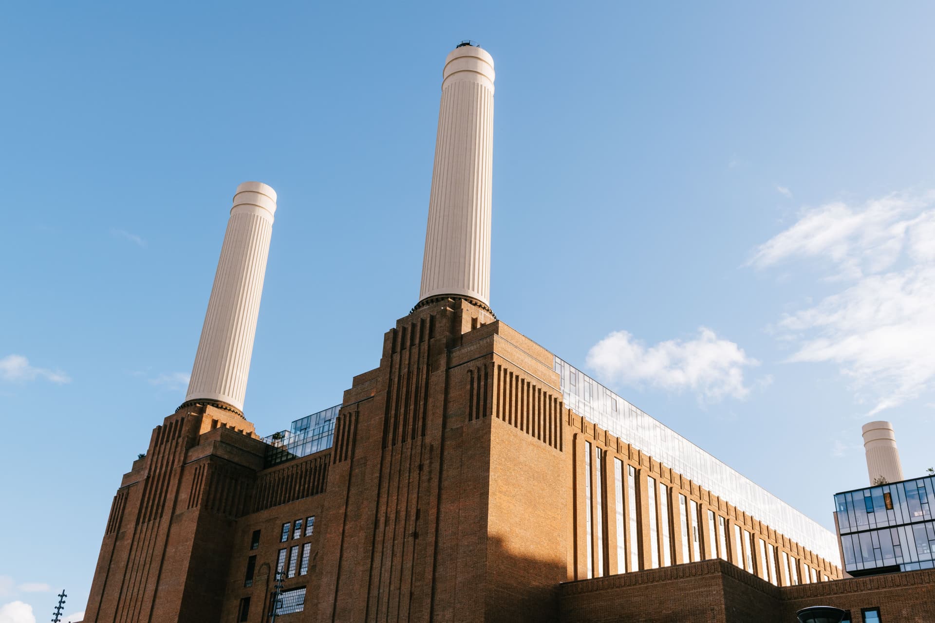 Lift 109 at Battersea Power Station - მთავარი სურათი