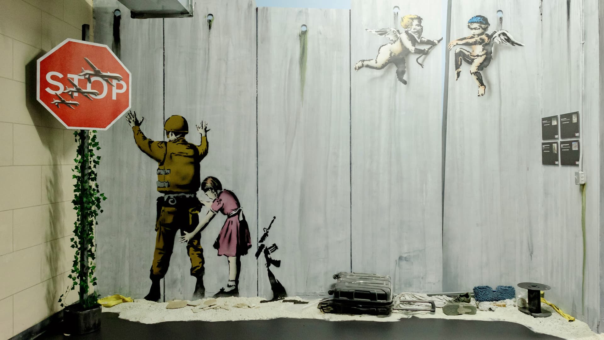 Banksy Museum New York Ticket - მთავარი სურათი