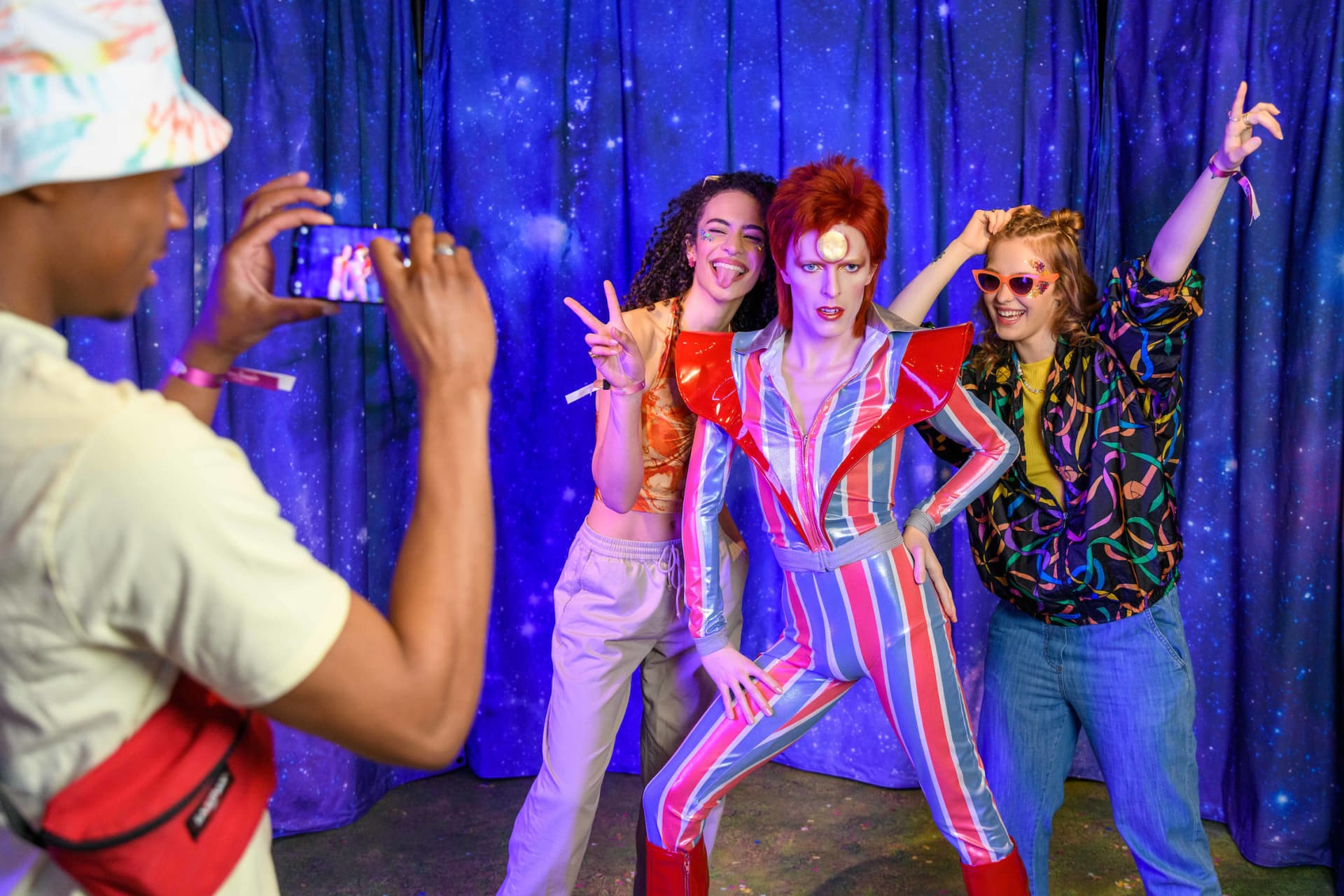 COMBO: Madame Tussauds London Ticket + London Hop-on Hop-off Bus Tour - მთავარი სურათი