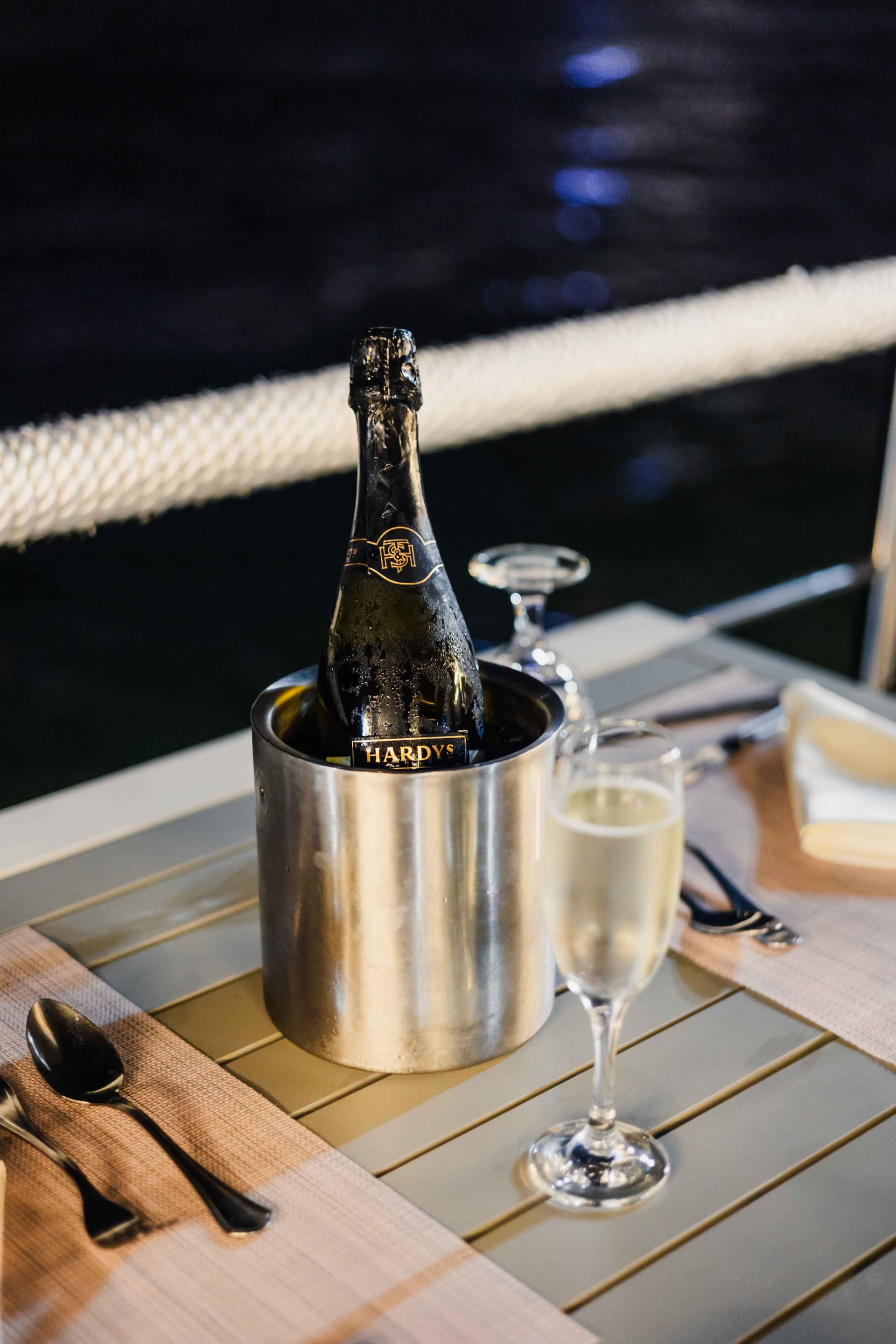 Alexandra Sea Lounge Dinner Cruise in Dubai Marina - სურათი 12