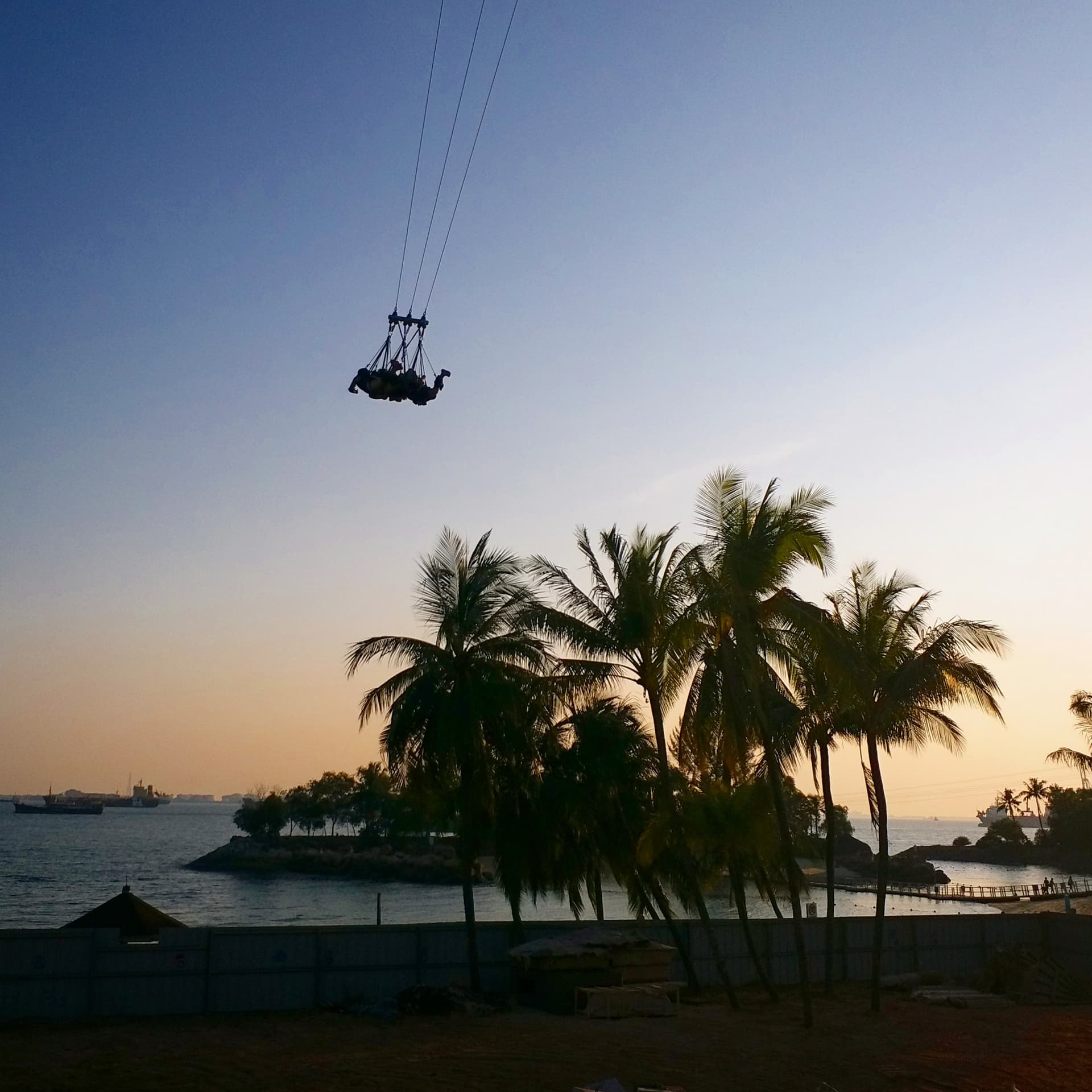 Skypark Sentosa by AJ Hackett Ticket: Bungy Jump and Giant Swing - სურათი 18