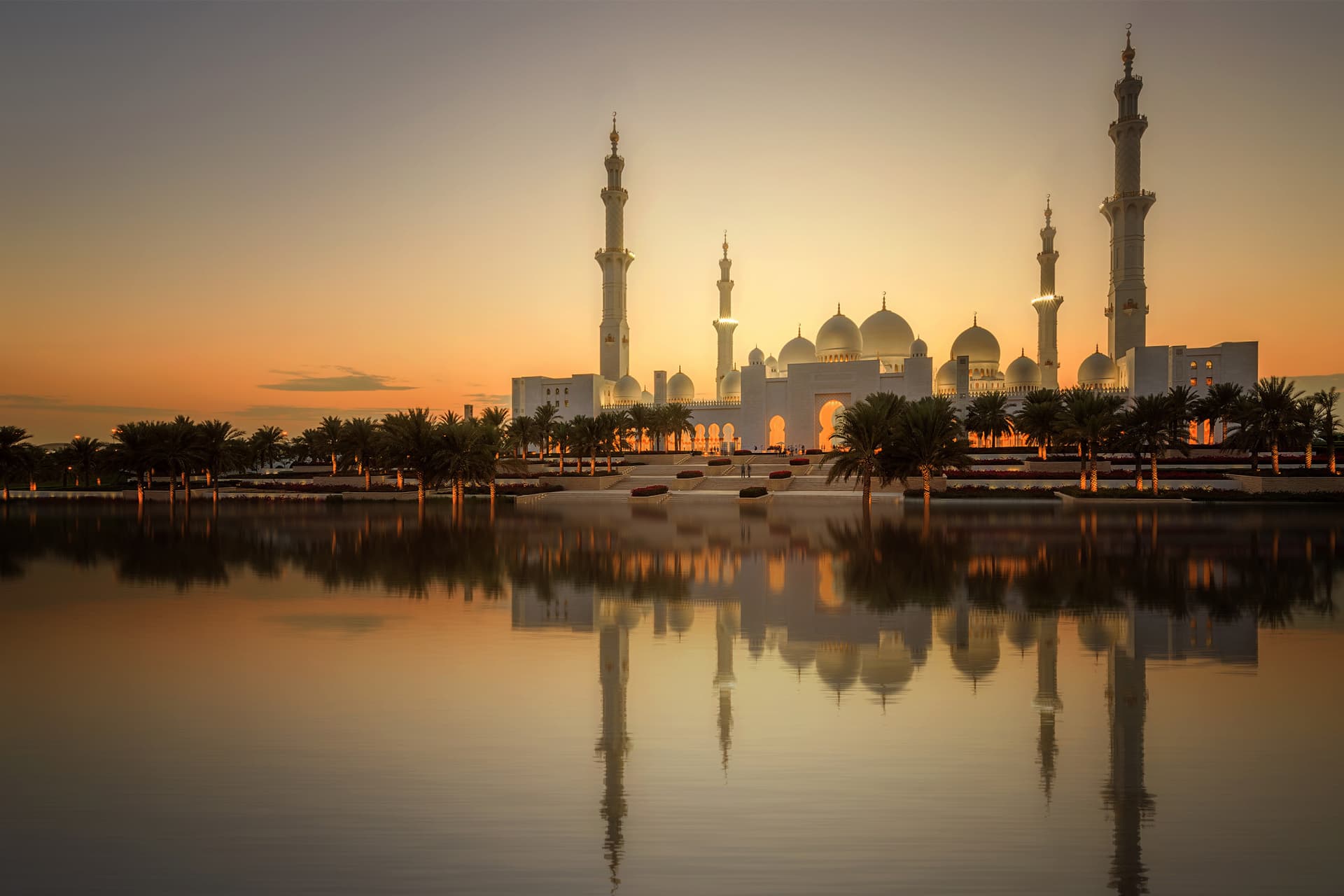 Sheikh Zayed Grand Mosque and Louvre Abu Dhabi Tour from Dubai - სურათი 15