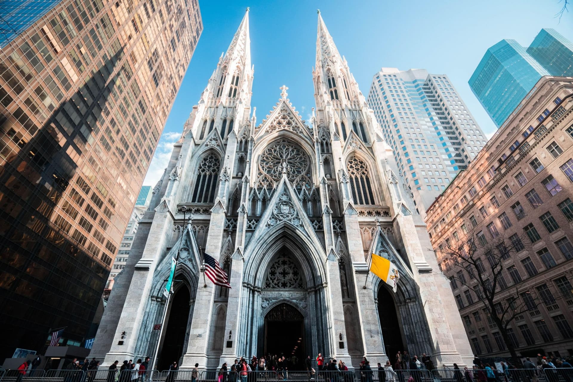 St. Patrick's Cathedral Self-Guided Audio Tour - მთავარი სურათი