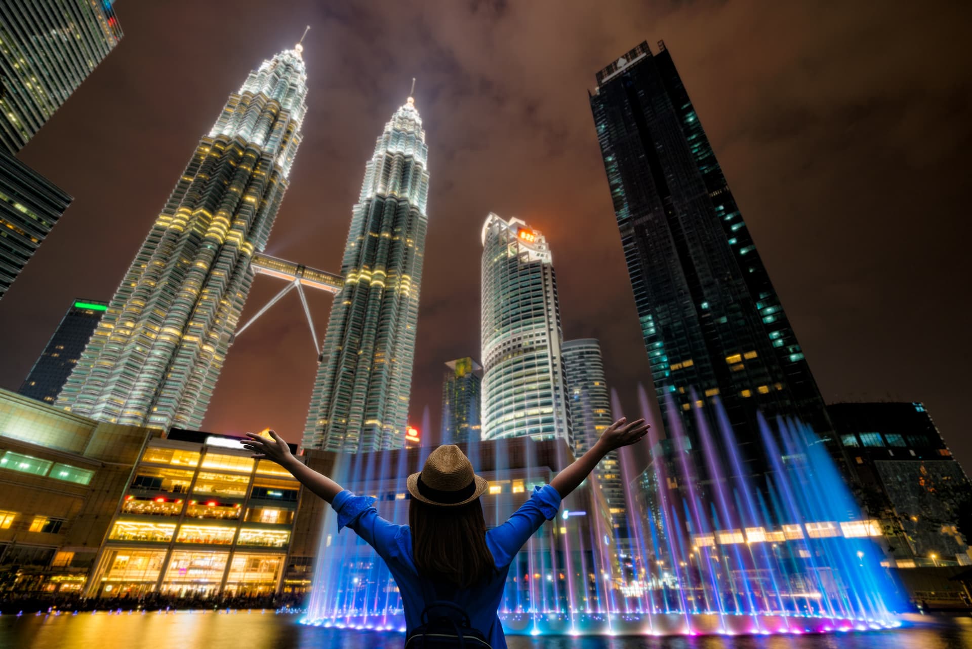 Professional Photo Shoot in Kuala Lumpur - მთავარი სურათი