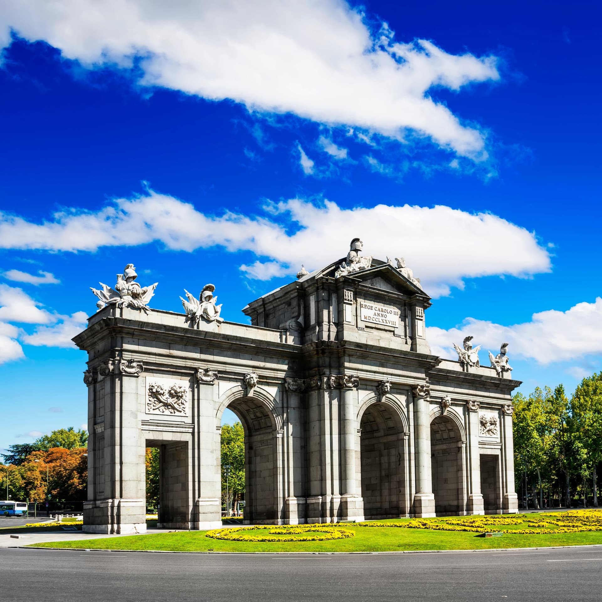 Big Bus Madrid Hop-on Hop-off Bus Tour - სურათი 9