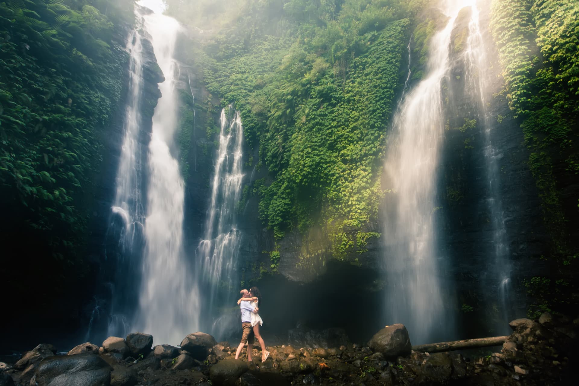 Professional Photo Shoot in Bali - მთავარი სურათი