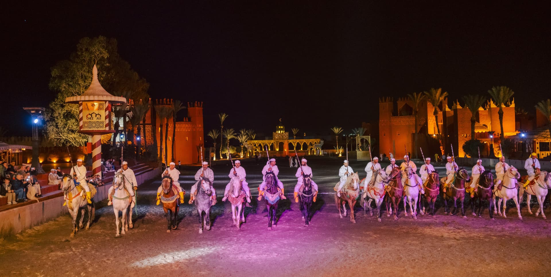 Fantasia 1001 Nights Dinner Show with Round Trip Transfers from Marrakech - სურათი 2