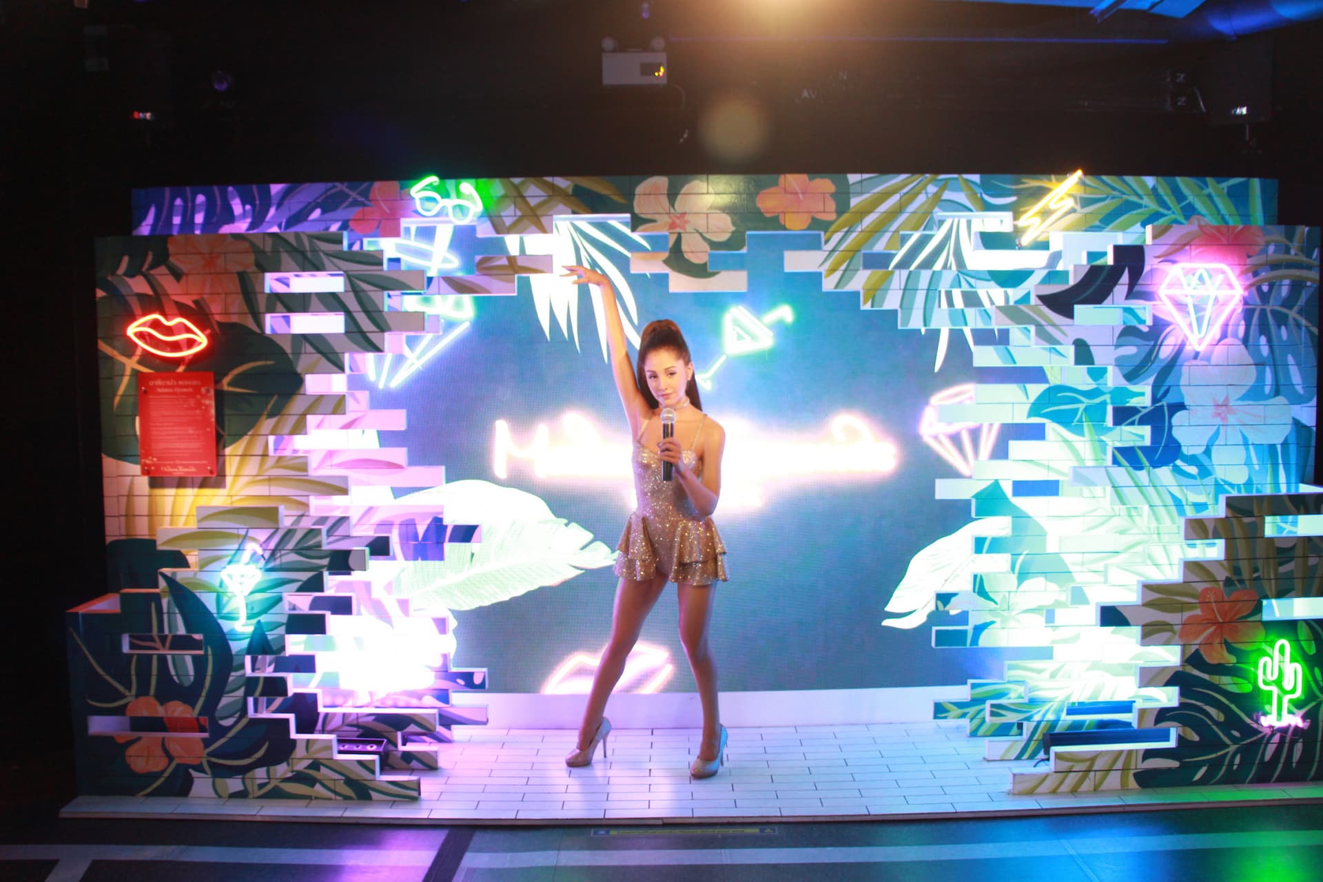 COMBO: SEA LIFE Bangkok Ocean World + Madame Tussauds Bangkok Tickets - სურათი 11