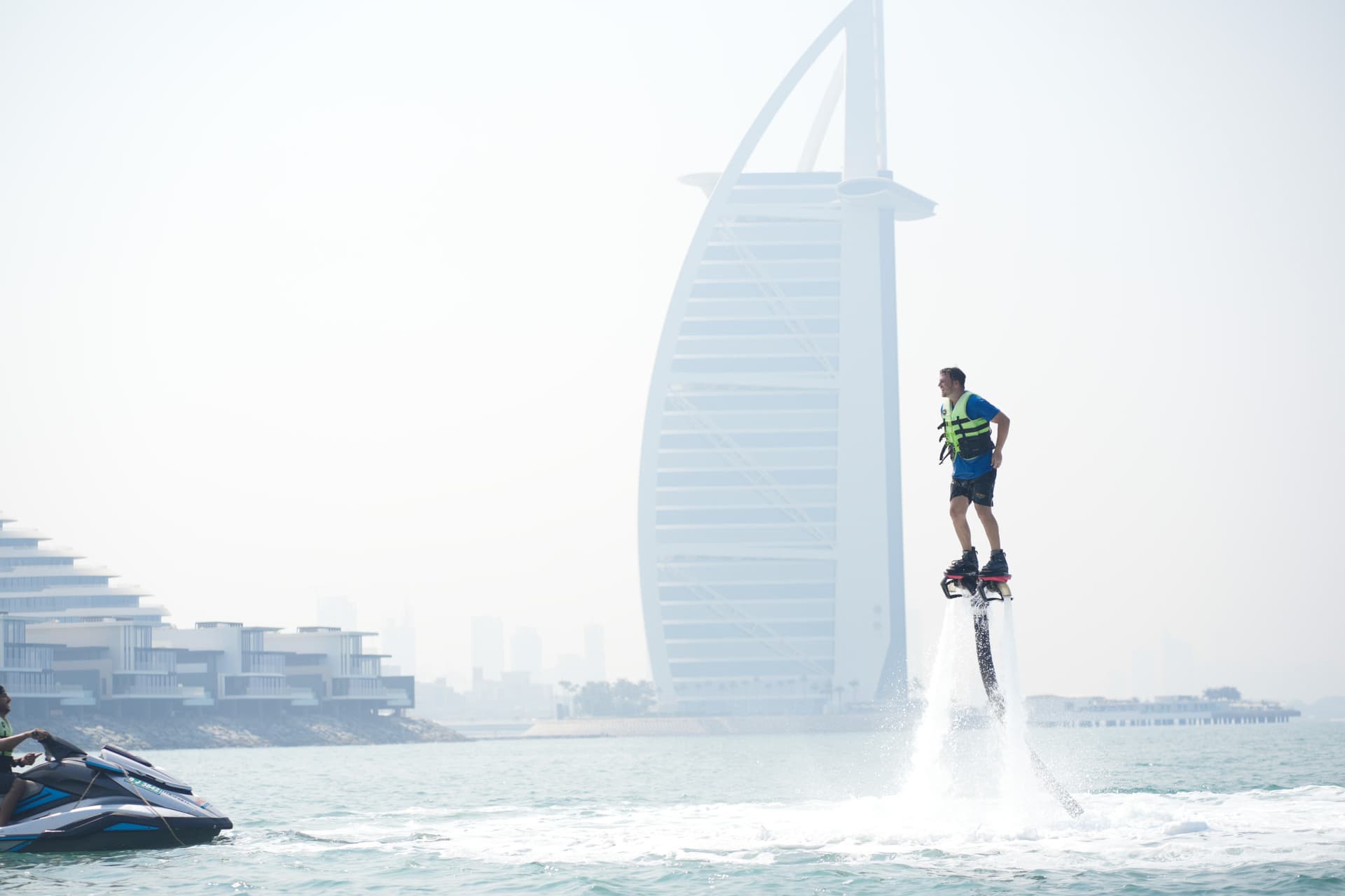 Flyboard Session in Dubai - მთავარი სურათი