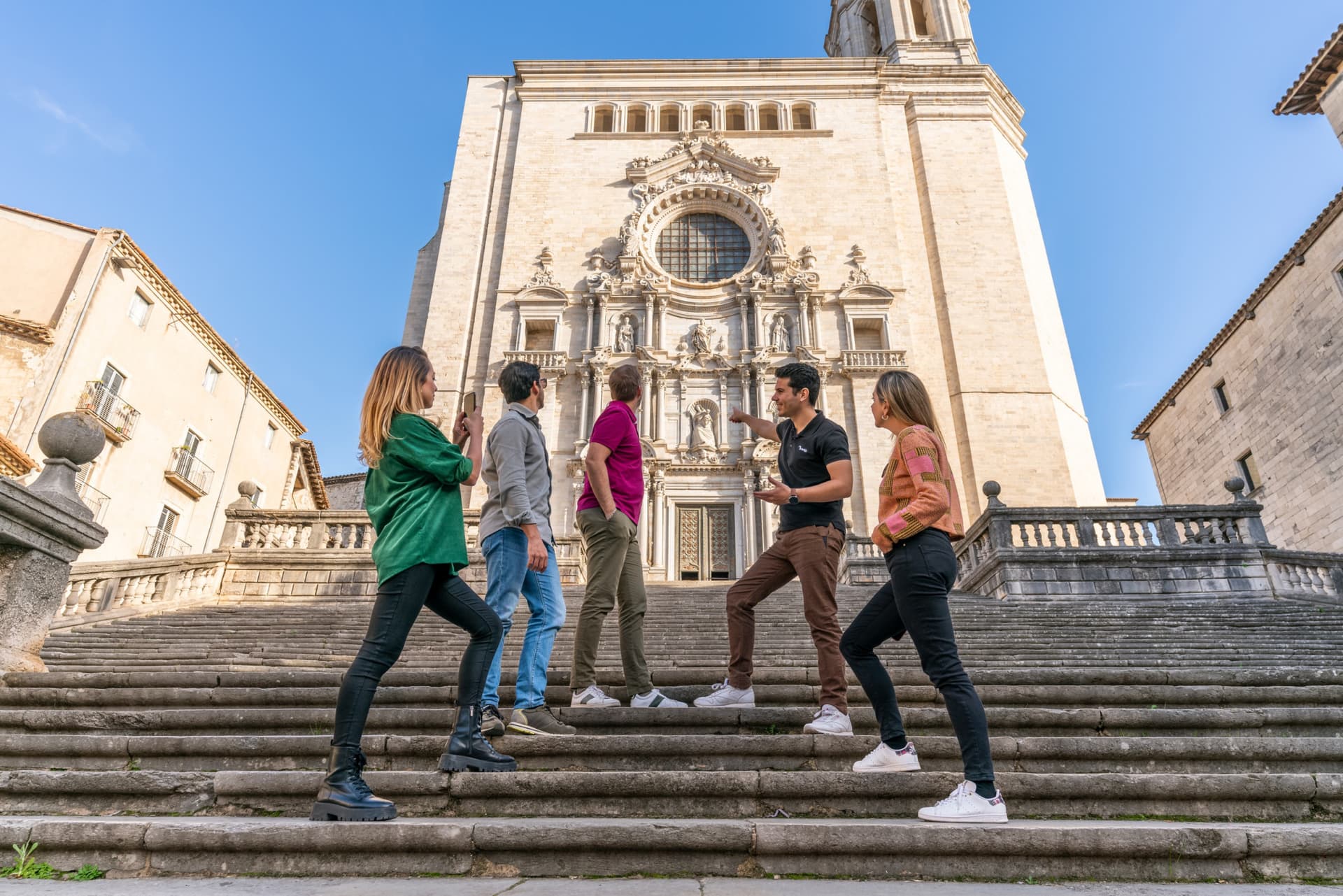 Girona City Private Half-Day Tour with High-Speed Train Transfer from Barcelona - მთავარი სურათი