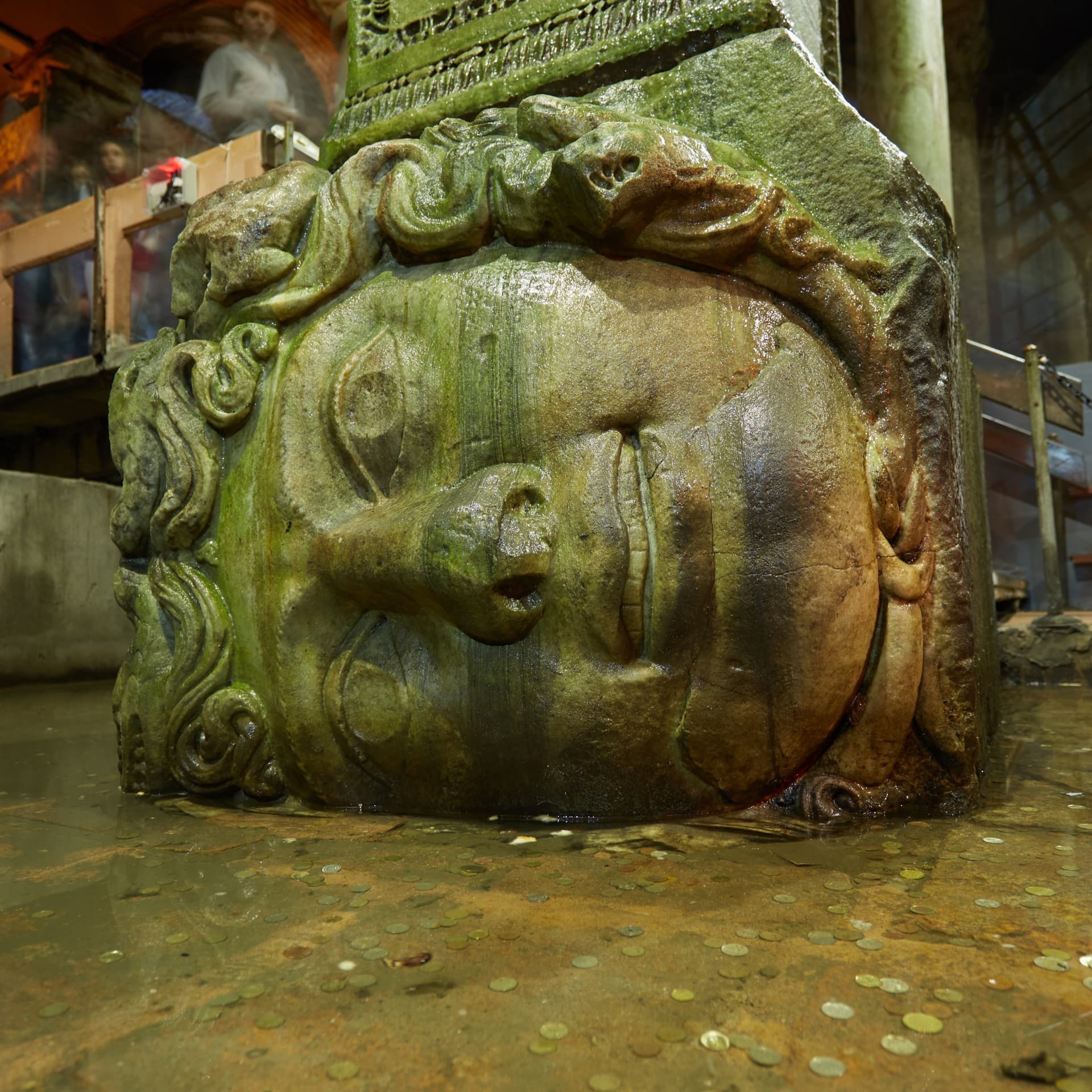 COMBO: Basilica Cistern + Dolmabahce Palace - სურათი 2