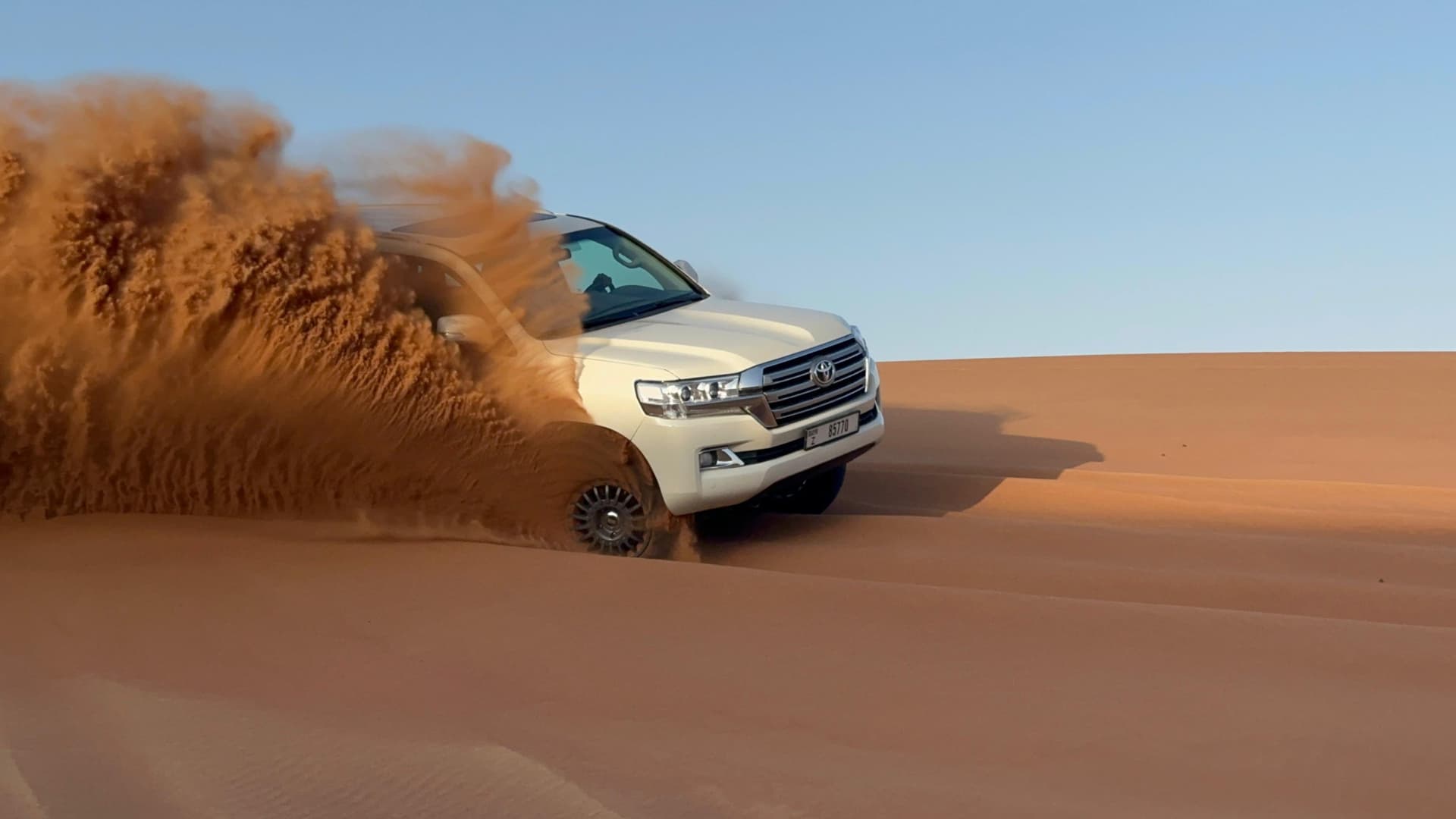 Dubai Desert Safari Tour with BBQ Dinner - მთავარი სურათი
