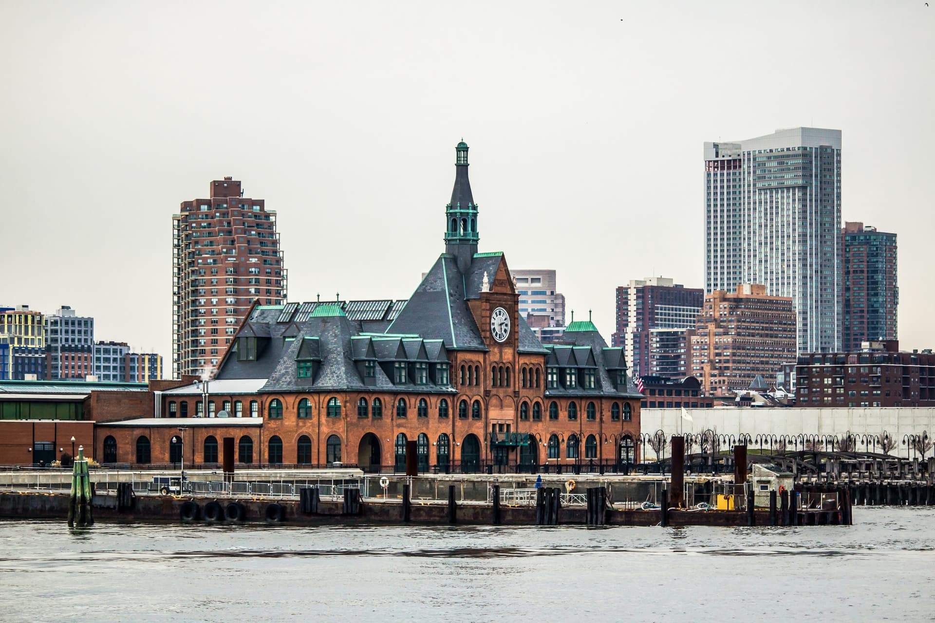 Statue of Liberty and Ellis Island Tour - სურათი 2