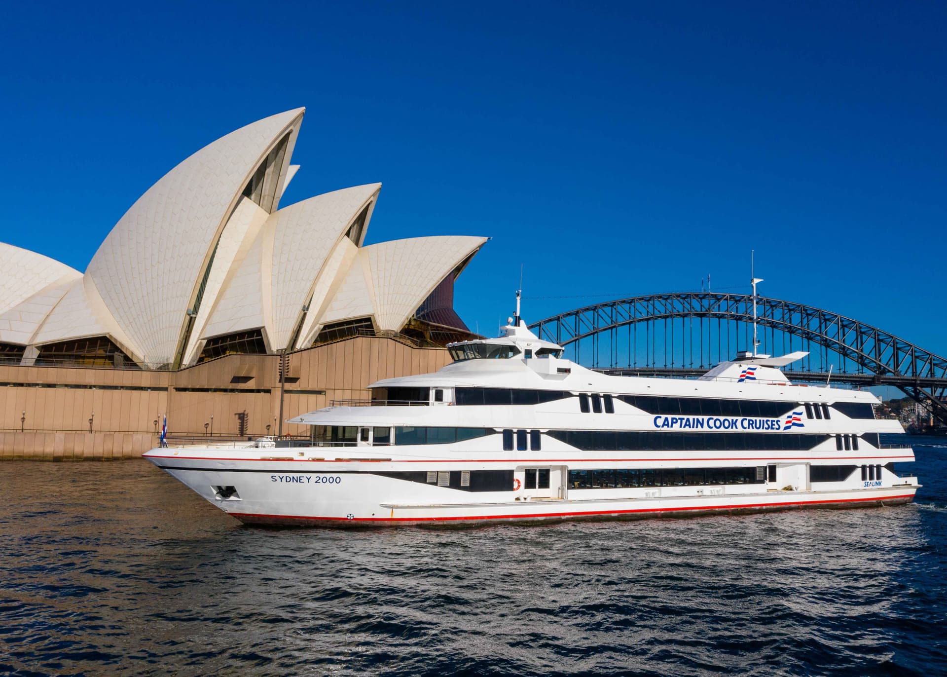 Sydney Harbour High Tea Cruise aboard Captain Cook Cruises - სურათი 8