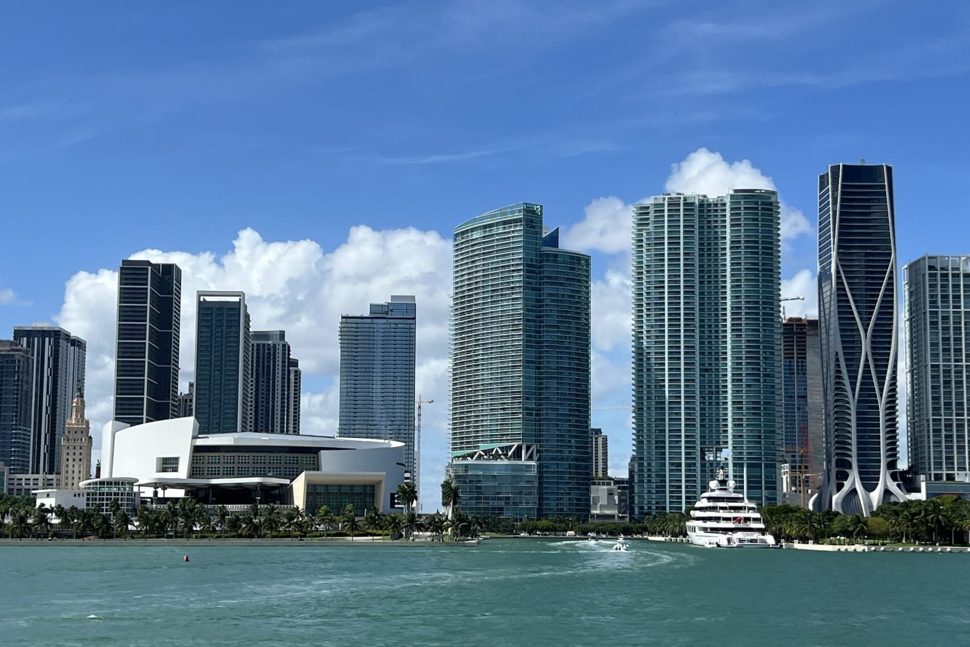 Miami Skyline Cruise of Millionaires’ Homes and Biscayne Bay - სურათი 12