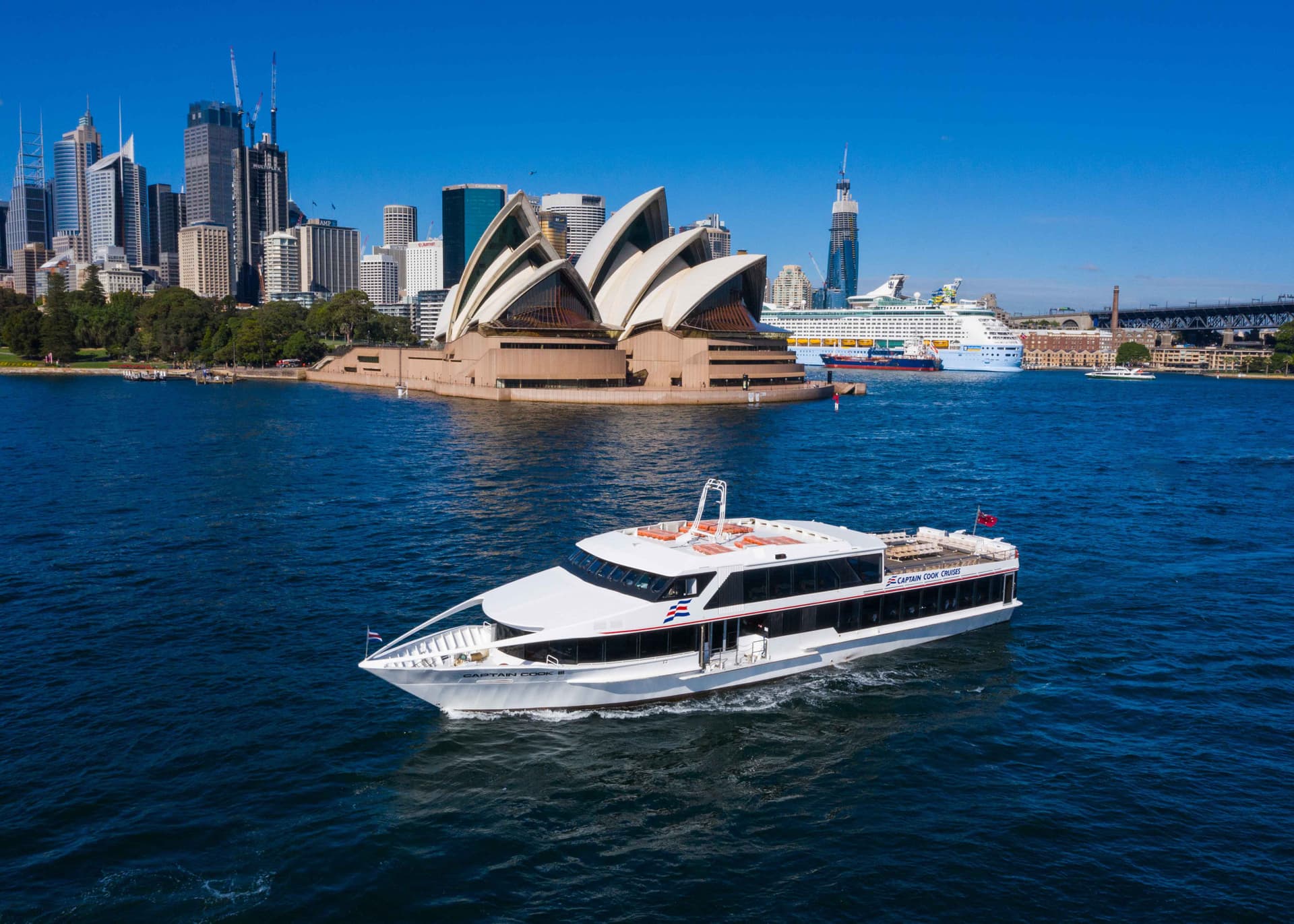 Sydney Harbour High Tea Cruise aboard Captain Cook Cruises - სურათი 2