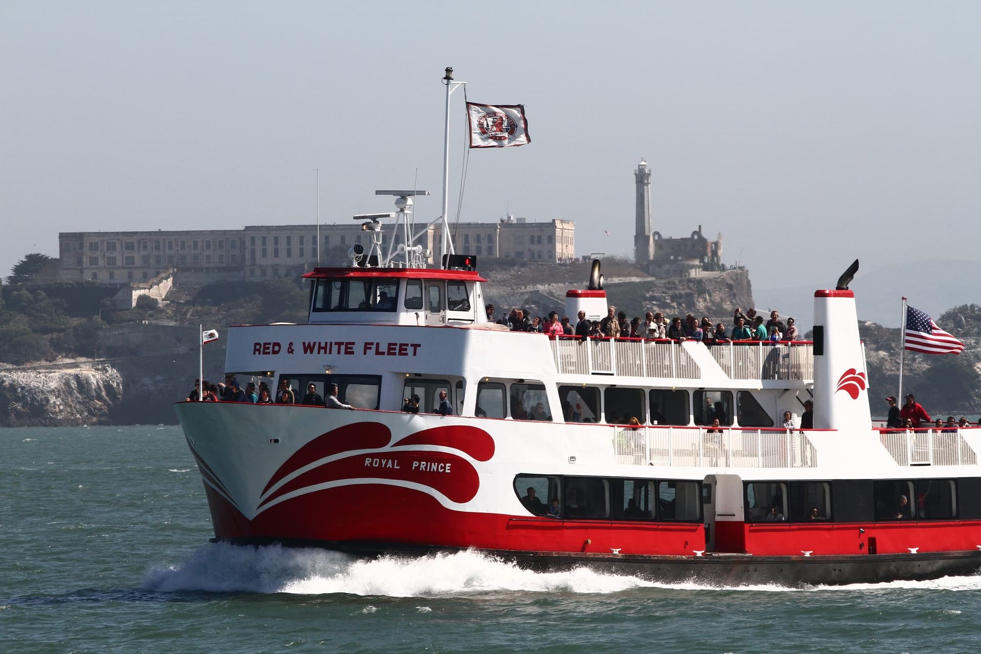 San Francisco Bay 1.5 Hour Bridge to Bridge Sightseeing Boat Cruise by Red and White Fleet - სურათი 9