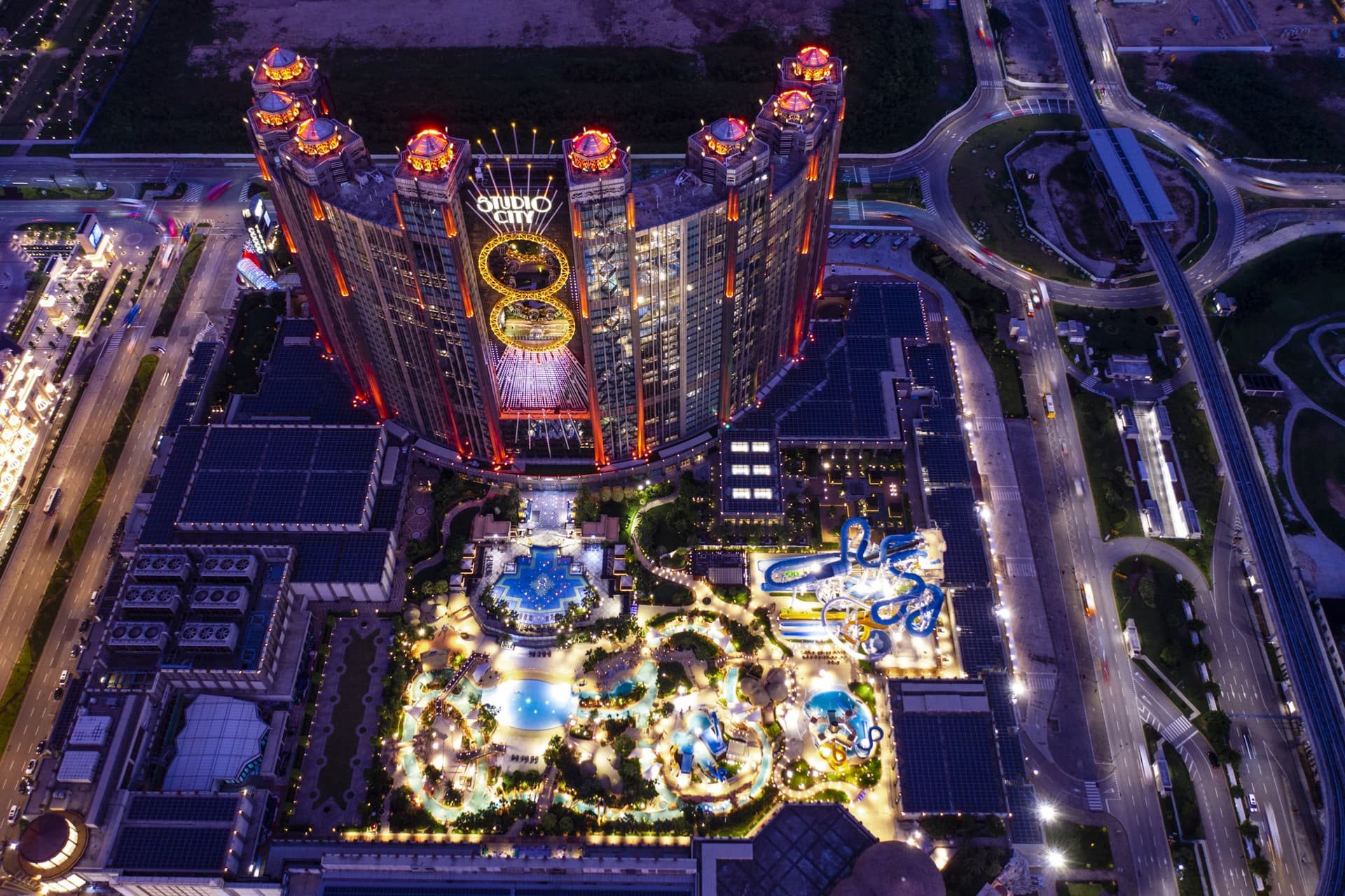 Studio City Water Park - სურათი 42