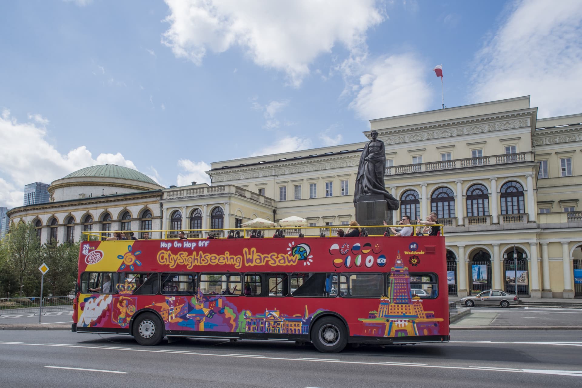 City Sightseeing Warsaw Hop-on Hop-off Bus Tour - სურათი 3