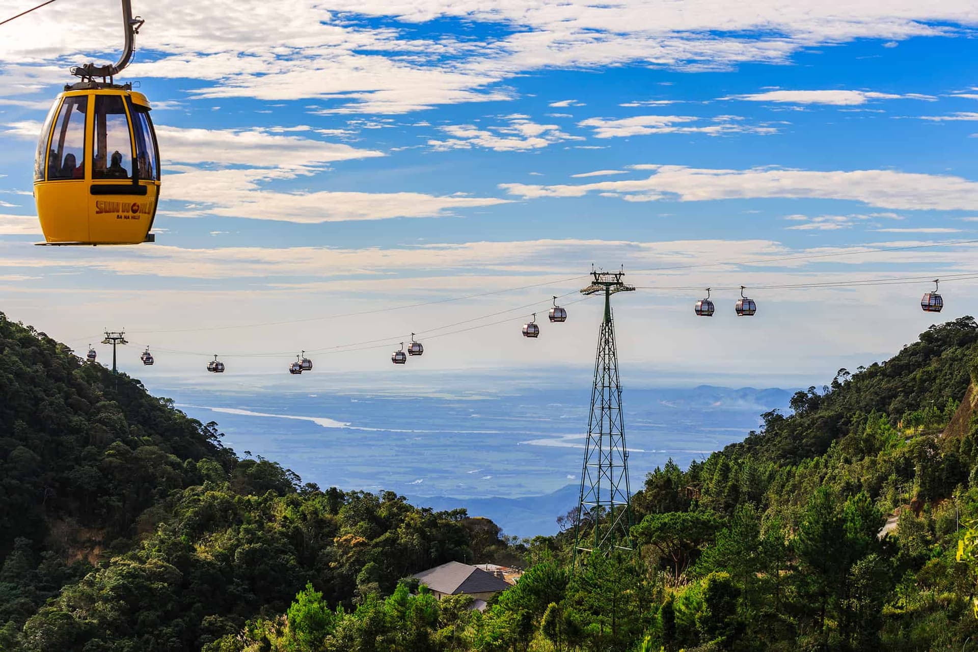 Ba Na Hills and Golden Bridge Full-Day Private Tour from Da Nang with Korean-speaking Guide - სურათი 2