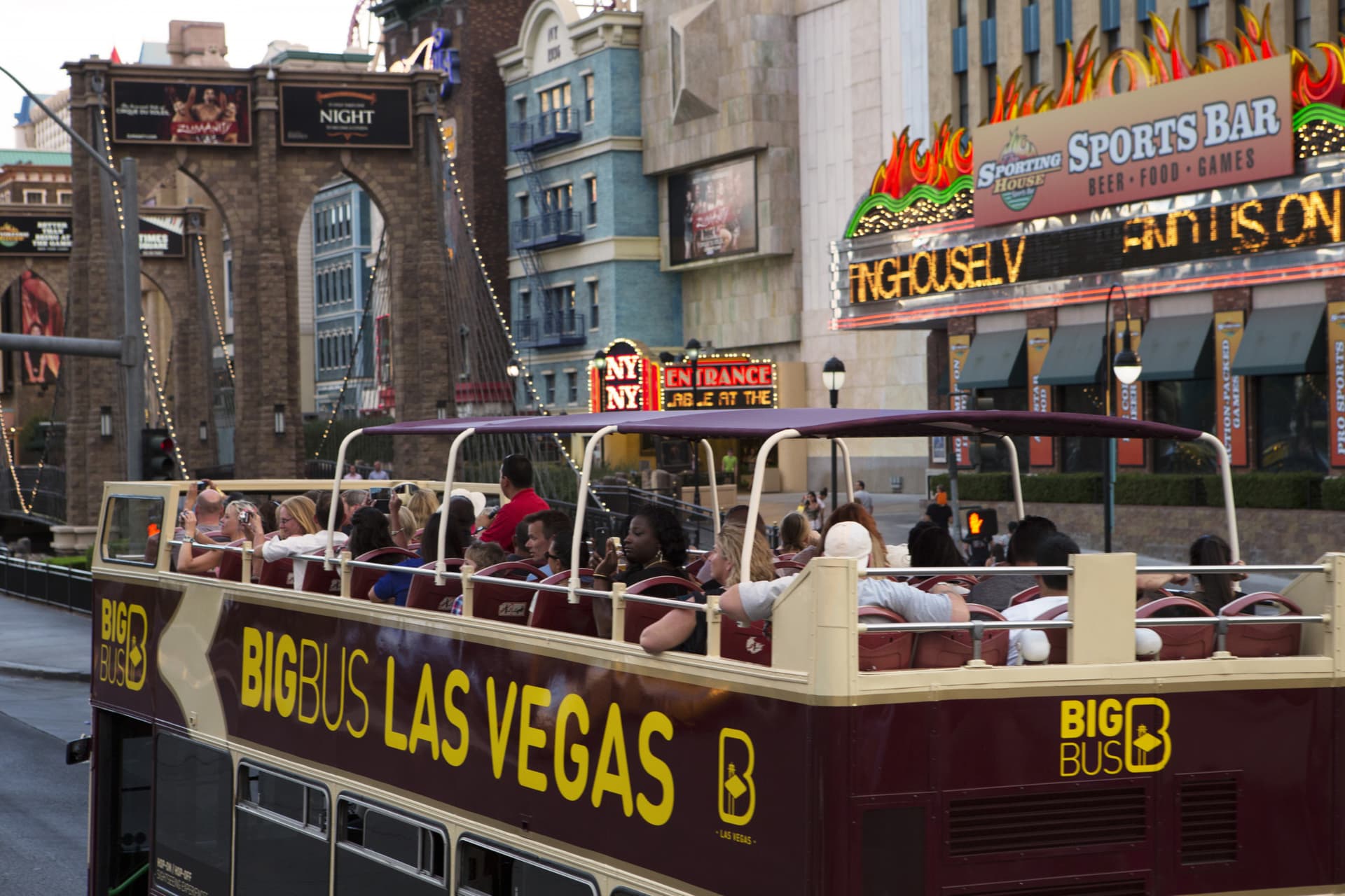 Big Bus Las Vegas Hop-on Hop-off Bus Tour - სურათი 5