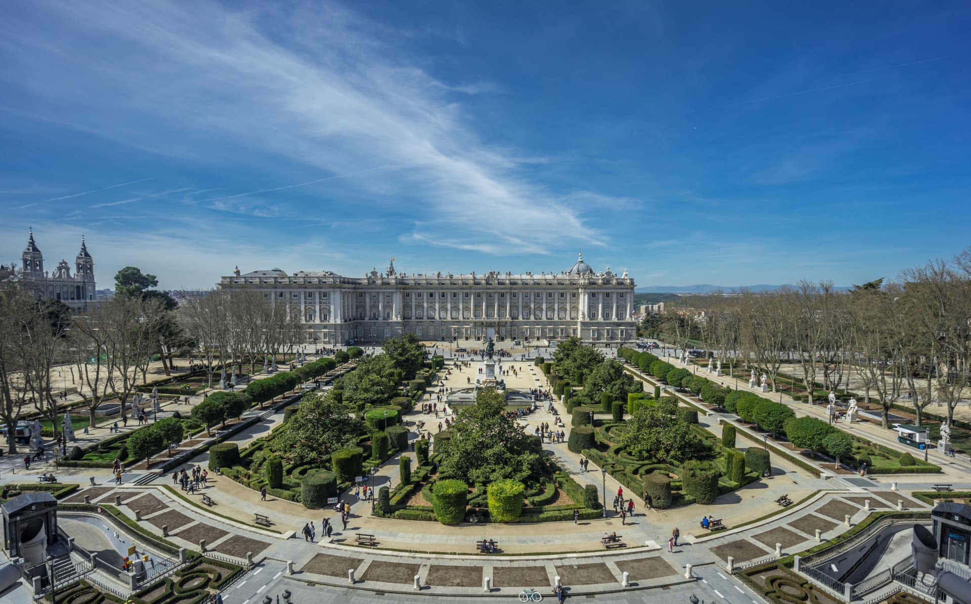 Royal Palace of Madrid Skip-the-Line Guided Tour - მთავარი სურათი